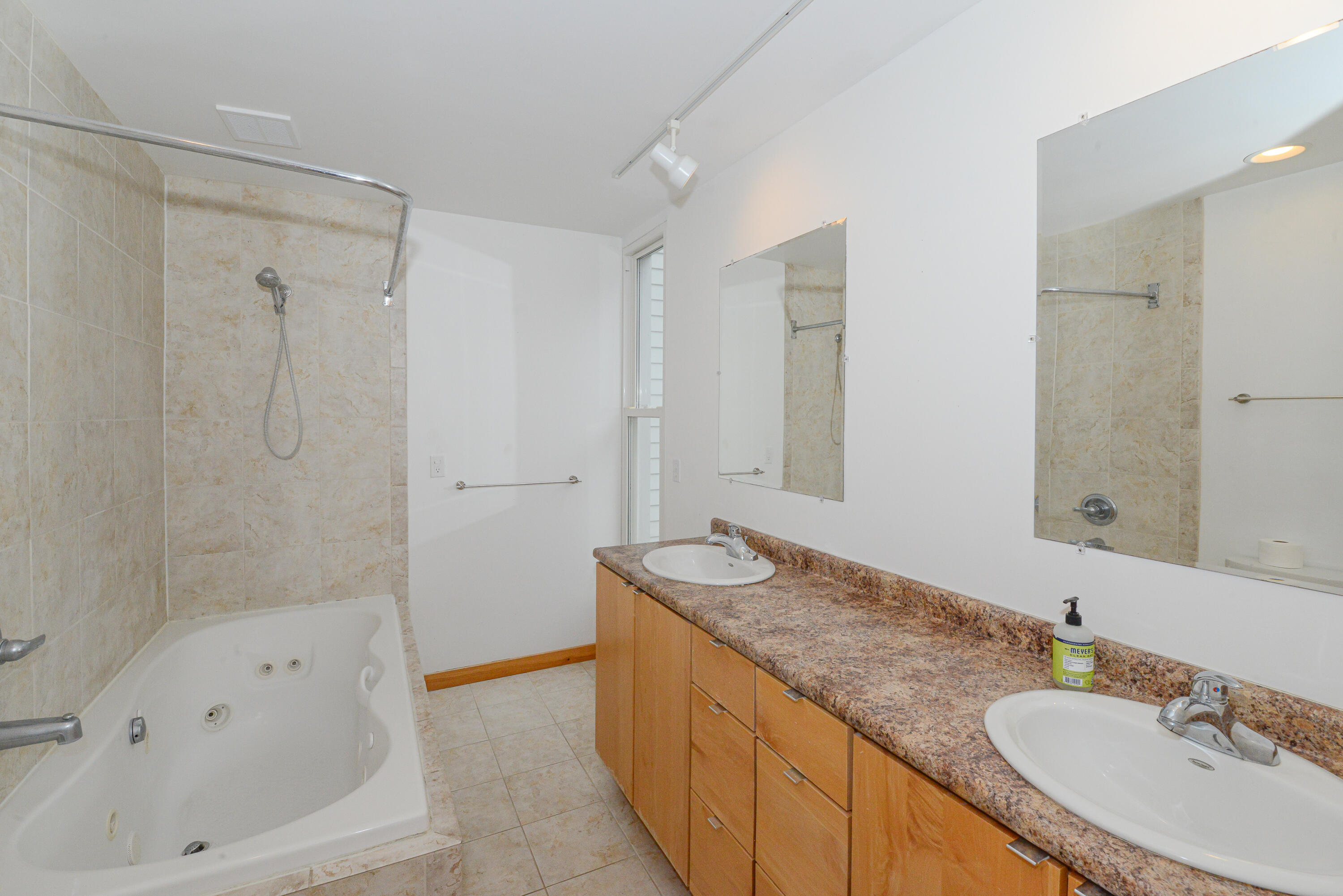 4 Hoyts Ridge Road, 4