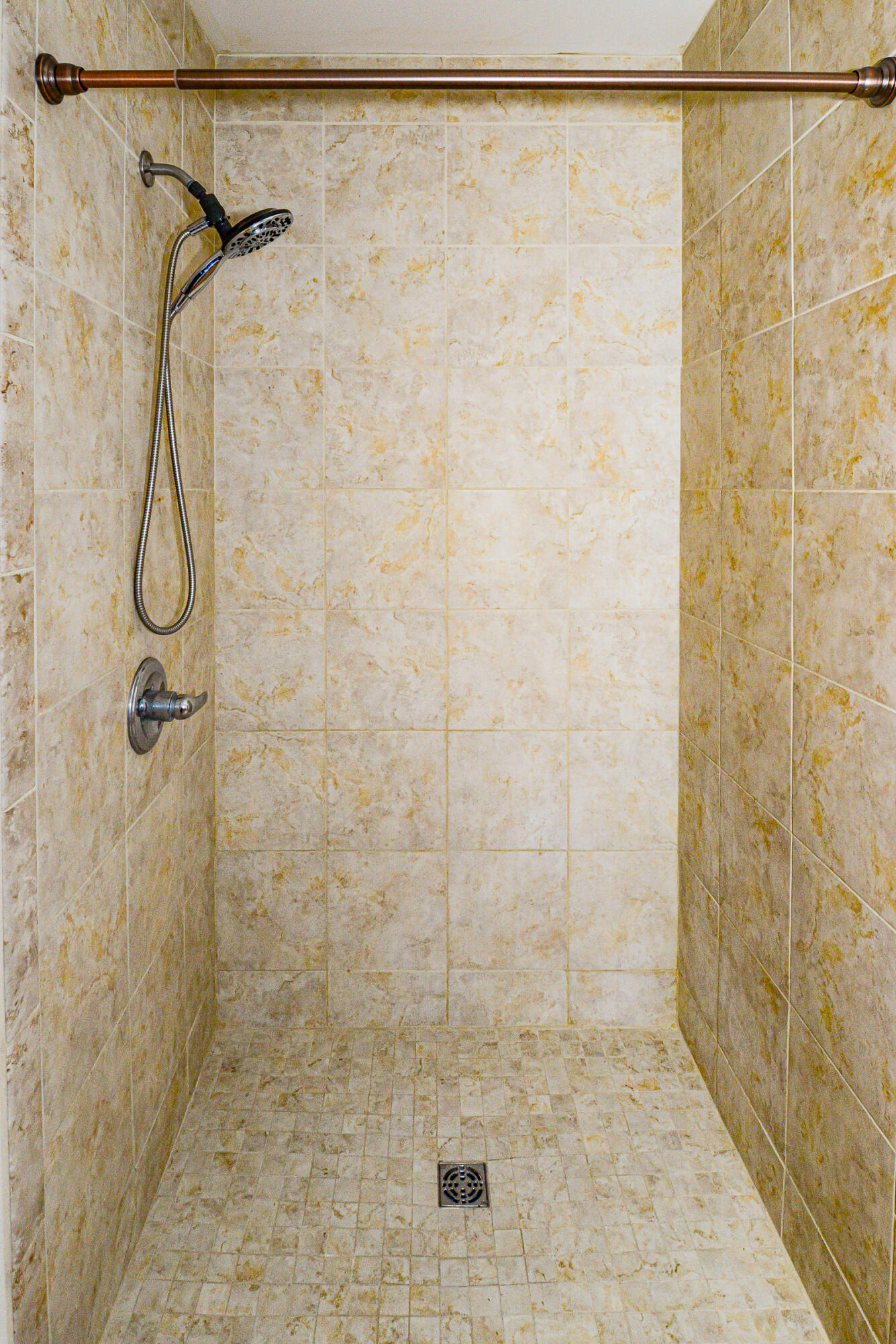 4 Hoyts Ridge Road, 4