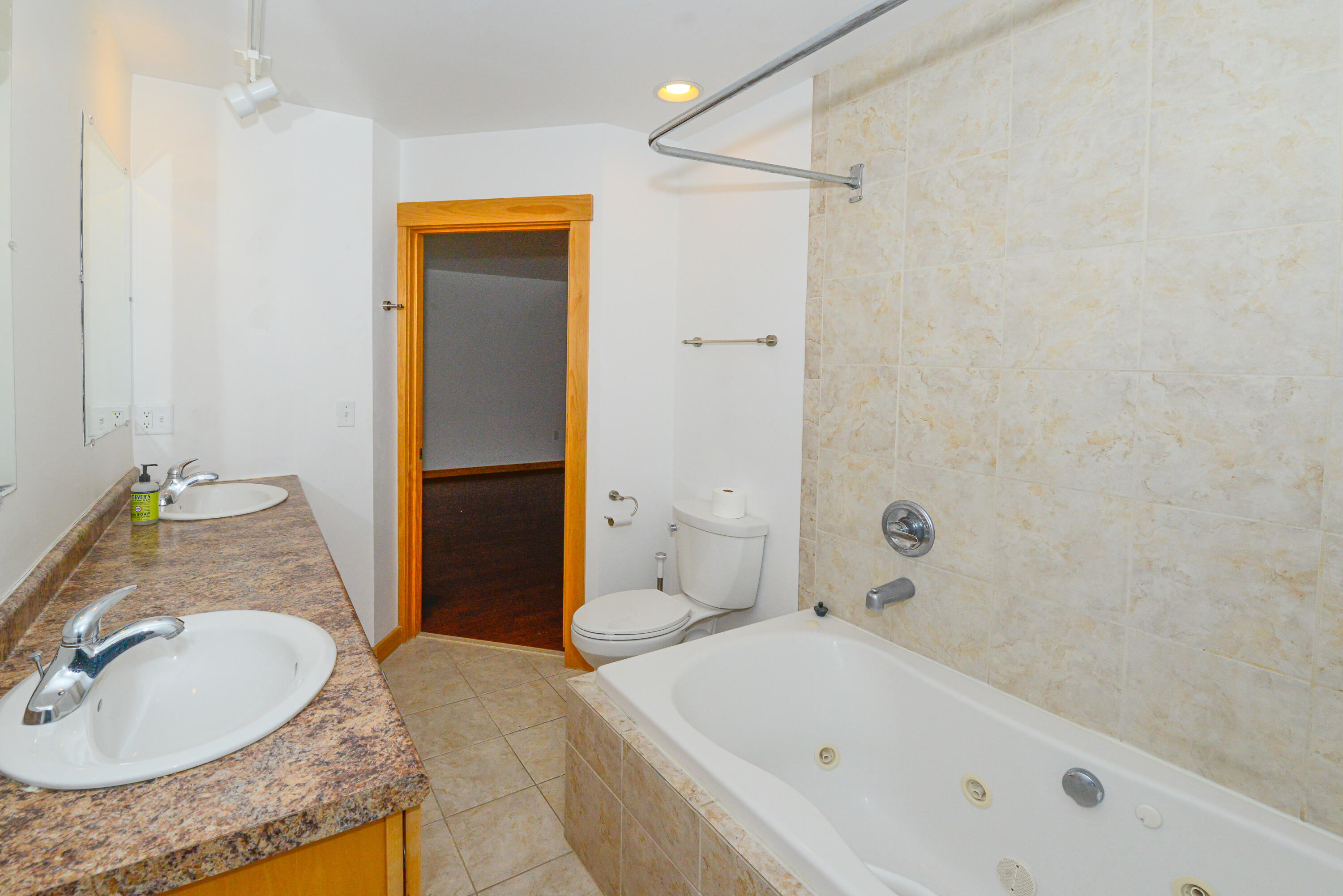 4 Hoyts Ridge Road, 4