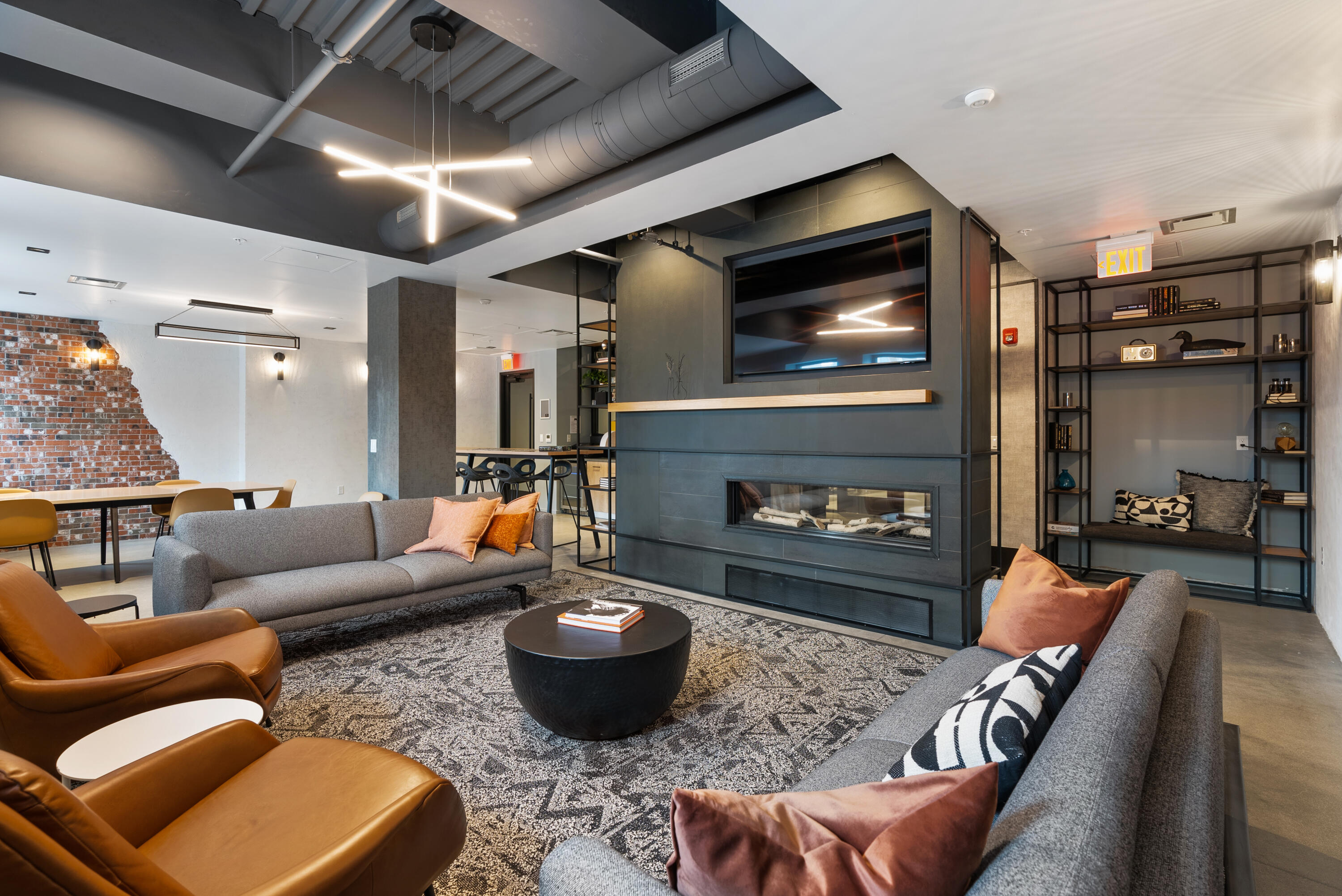 75 Chestnut Street, 501