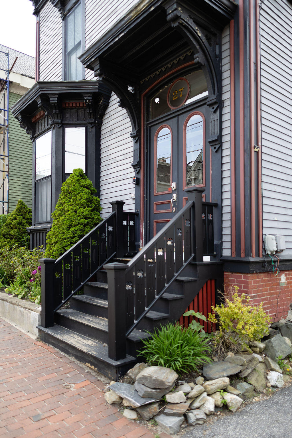 27 Pine Street 8