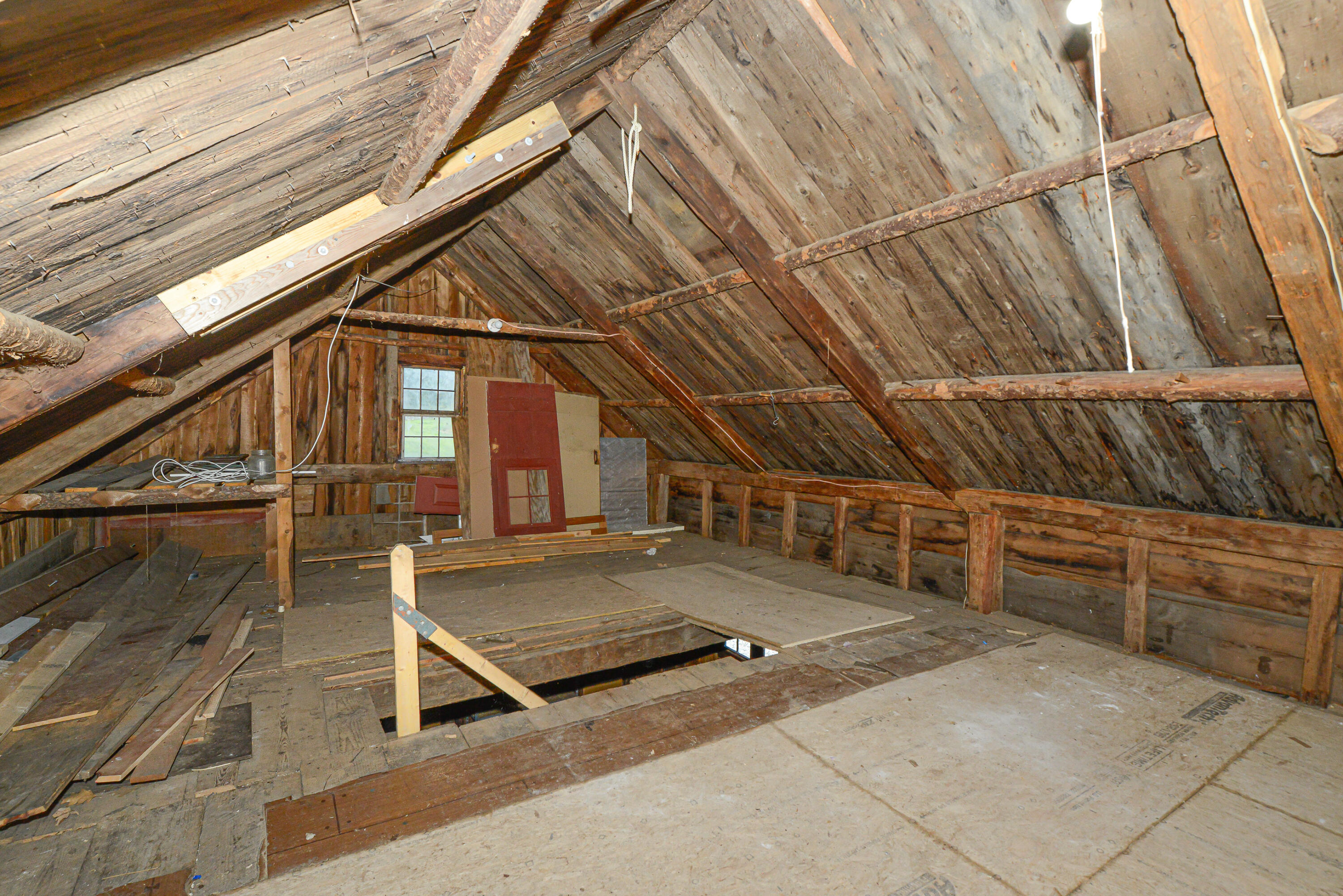 493 Pequawket Trail
