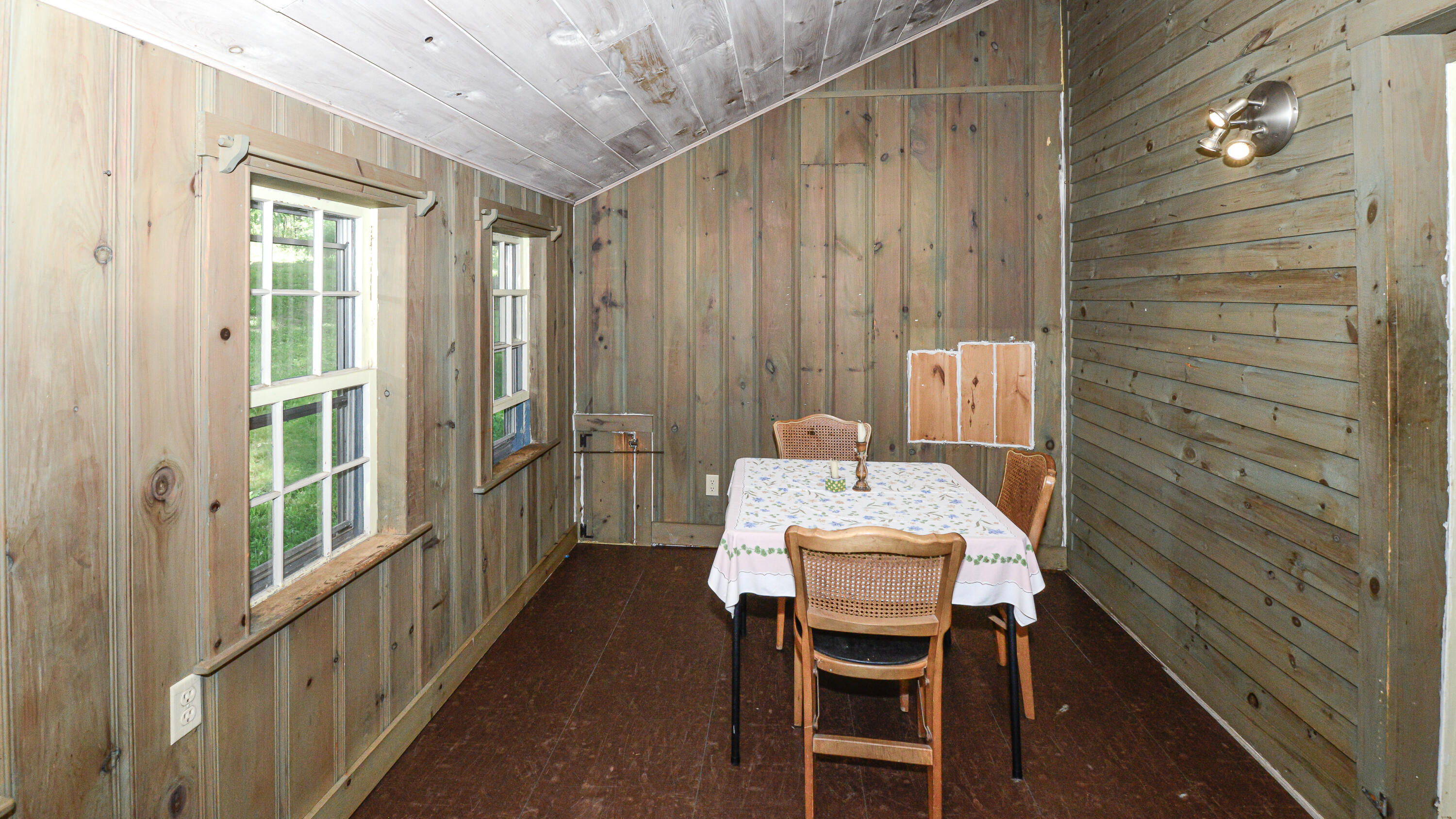 493 Pequawket Trail