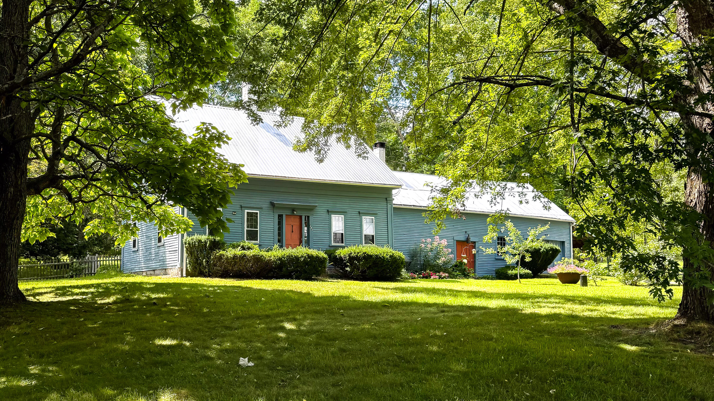493 Pequawket Trail