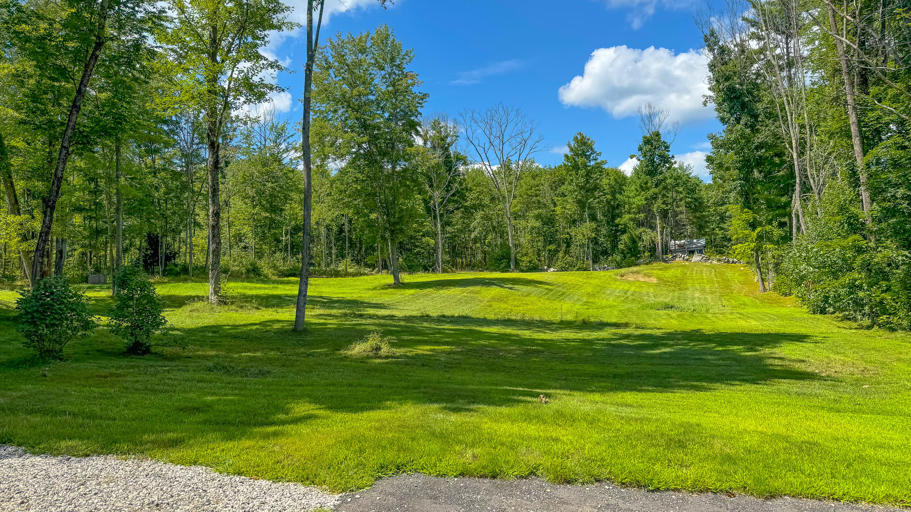 493 Pequawket Trail