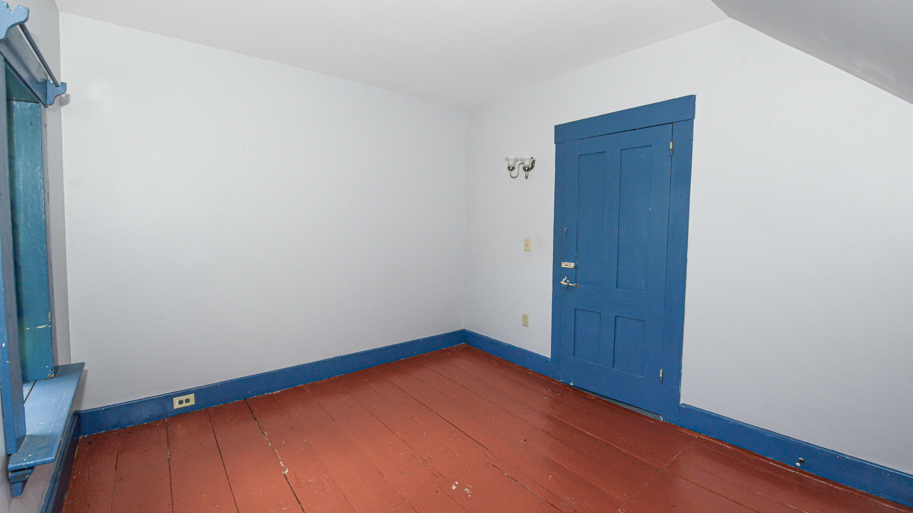 493 Pequawket Trail