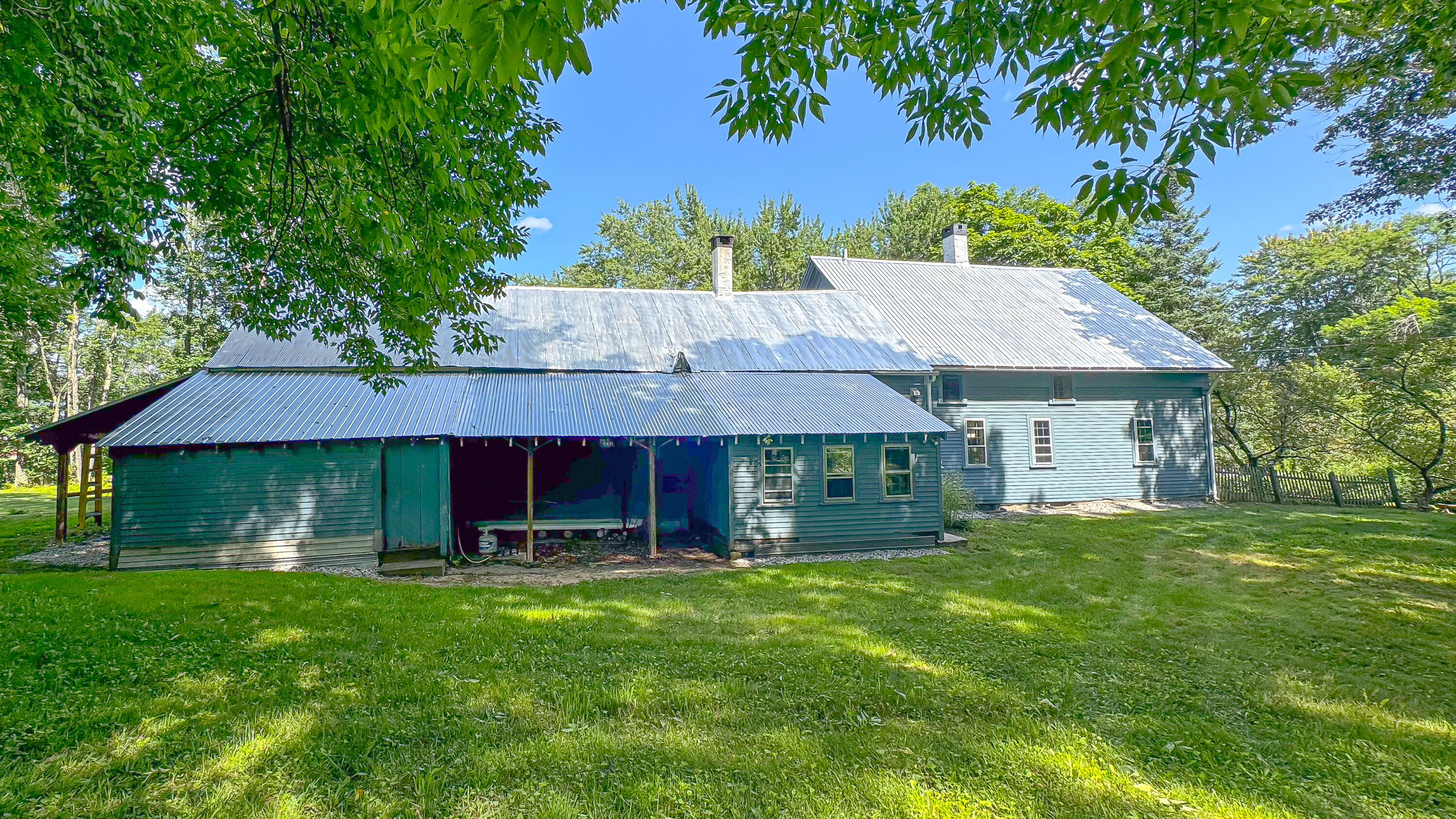 493 Pequawket Trail