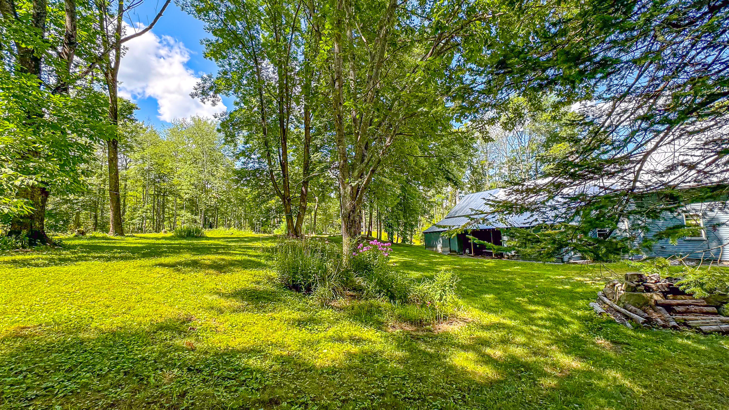 493 Pequawket Trail
