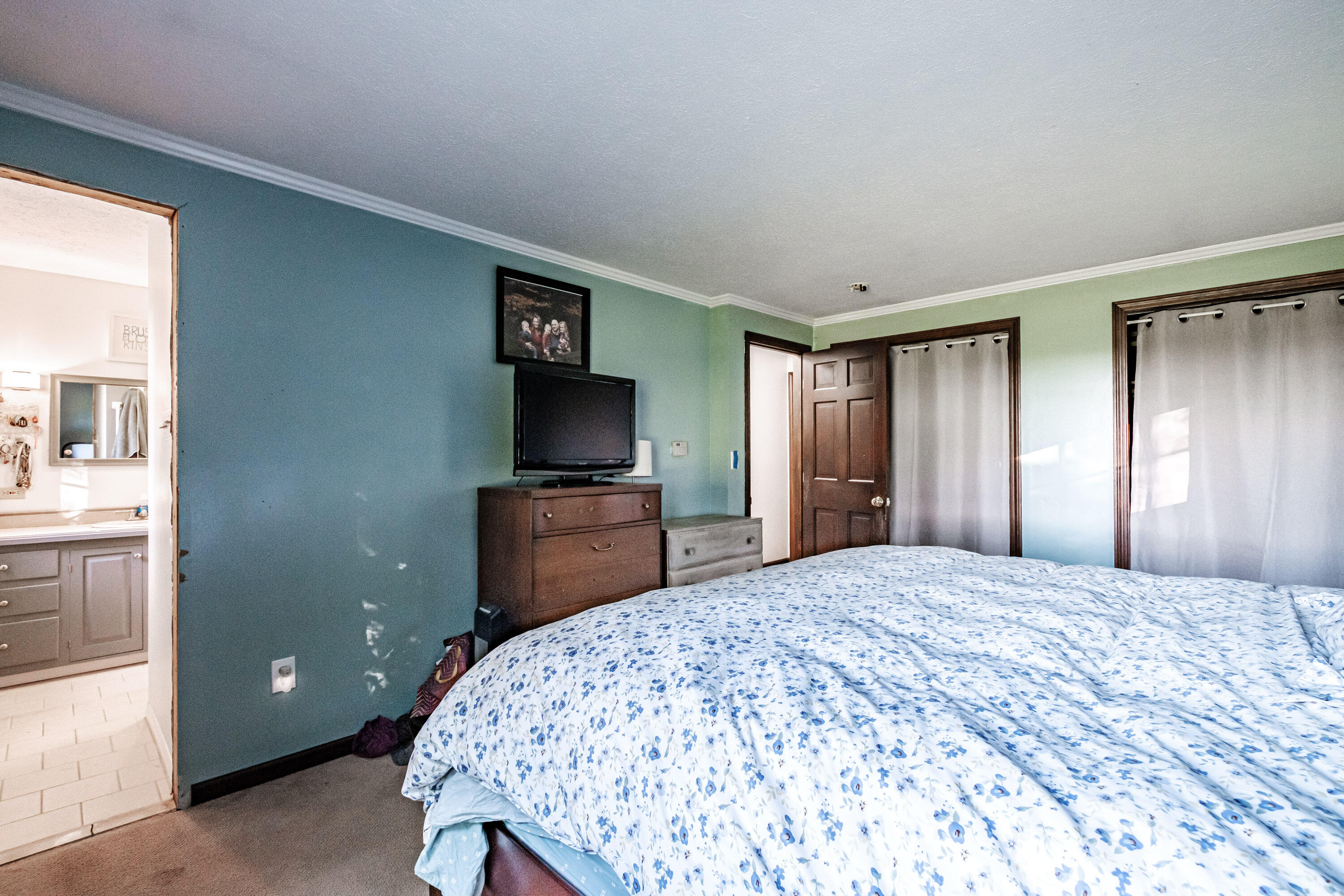 32 Longview Acres