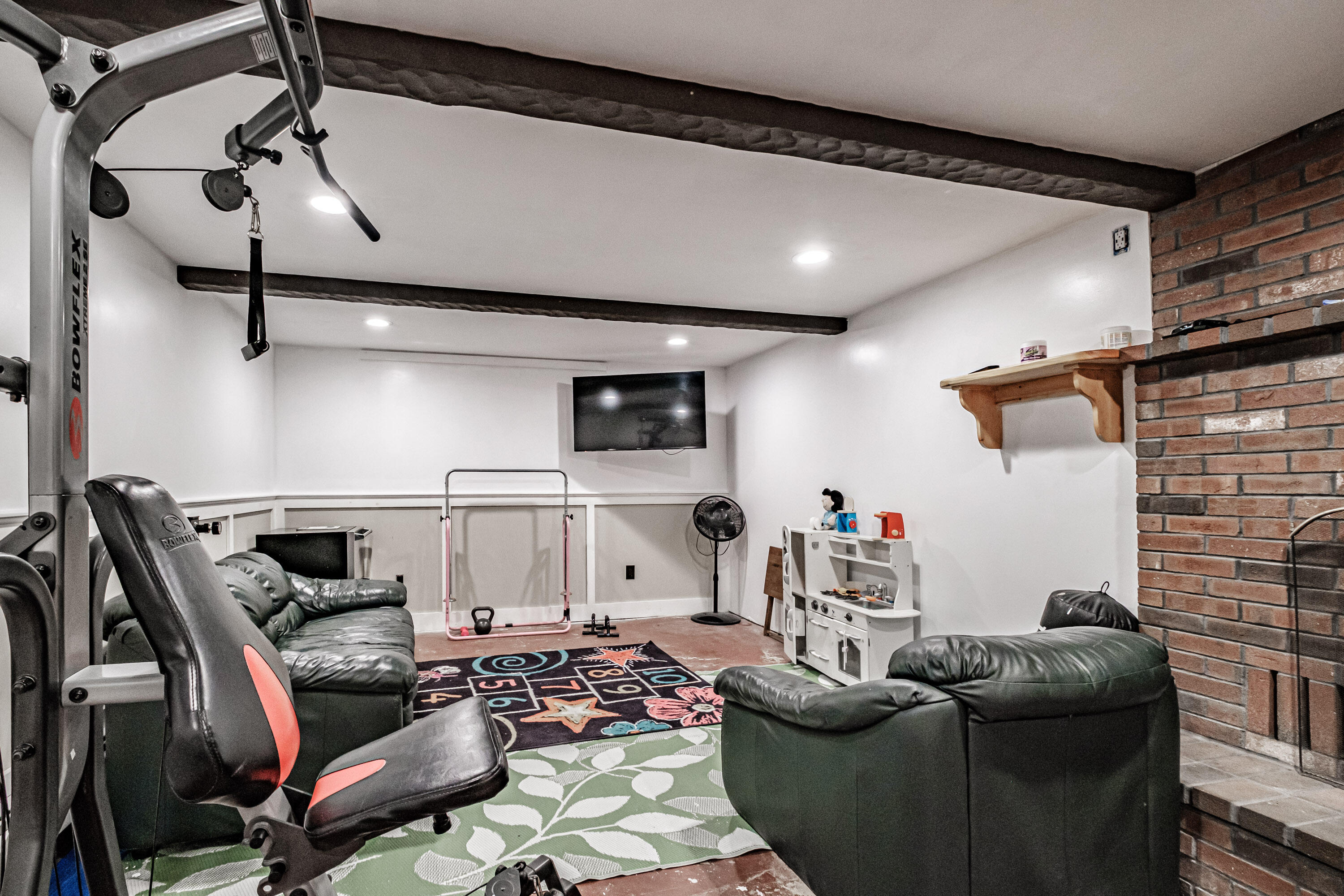 32 Longview Acres