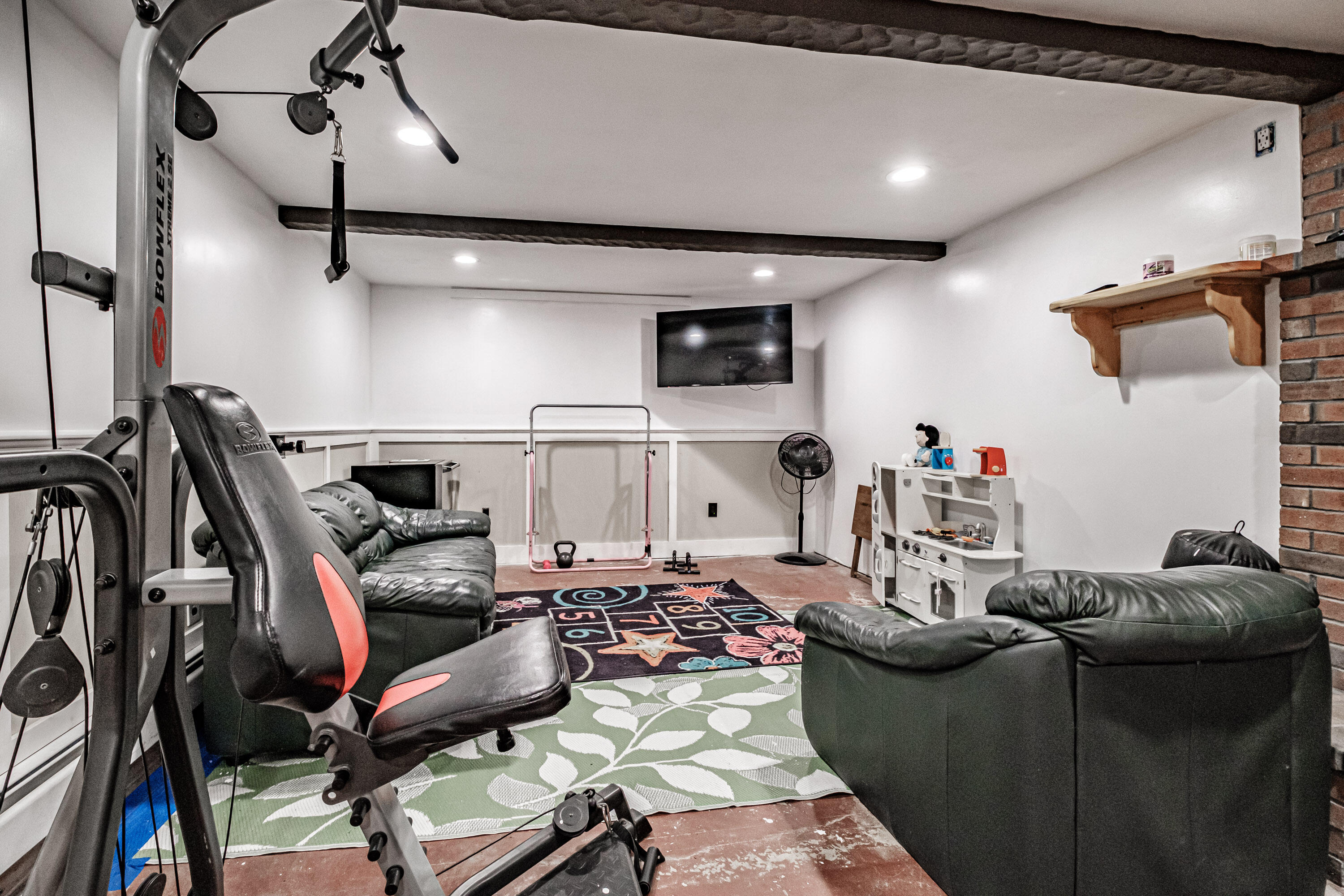32 Longview Acres