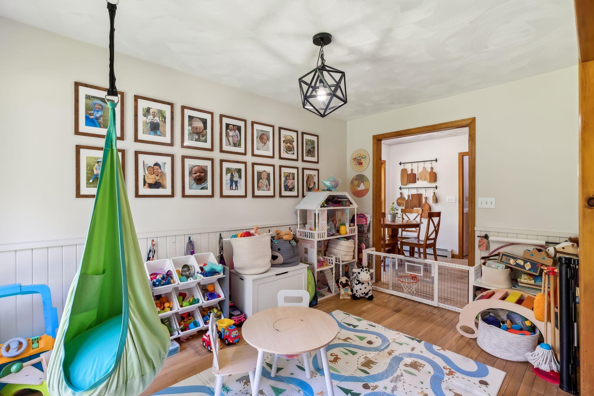 77 Quaker Ridge Road