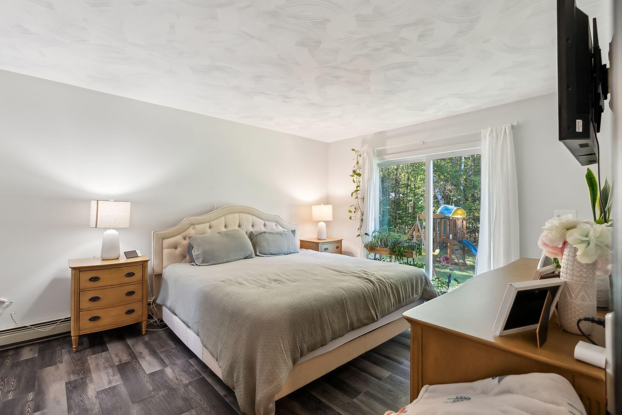 77 Quaker Ridge Road