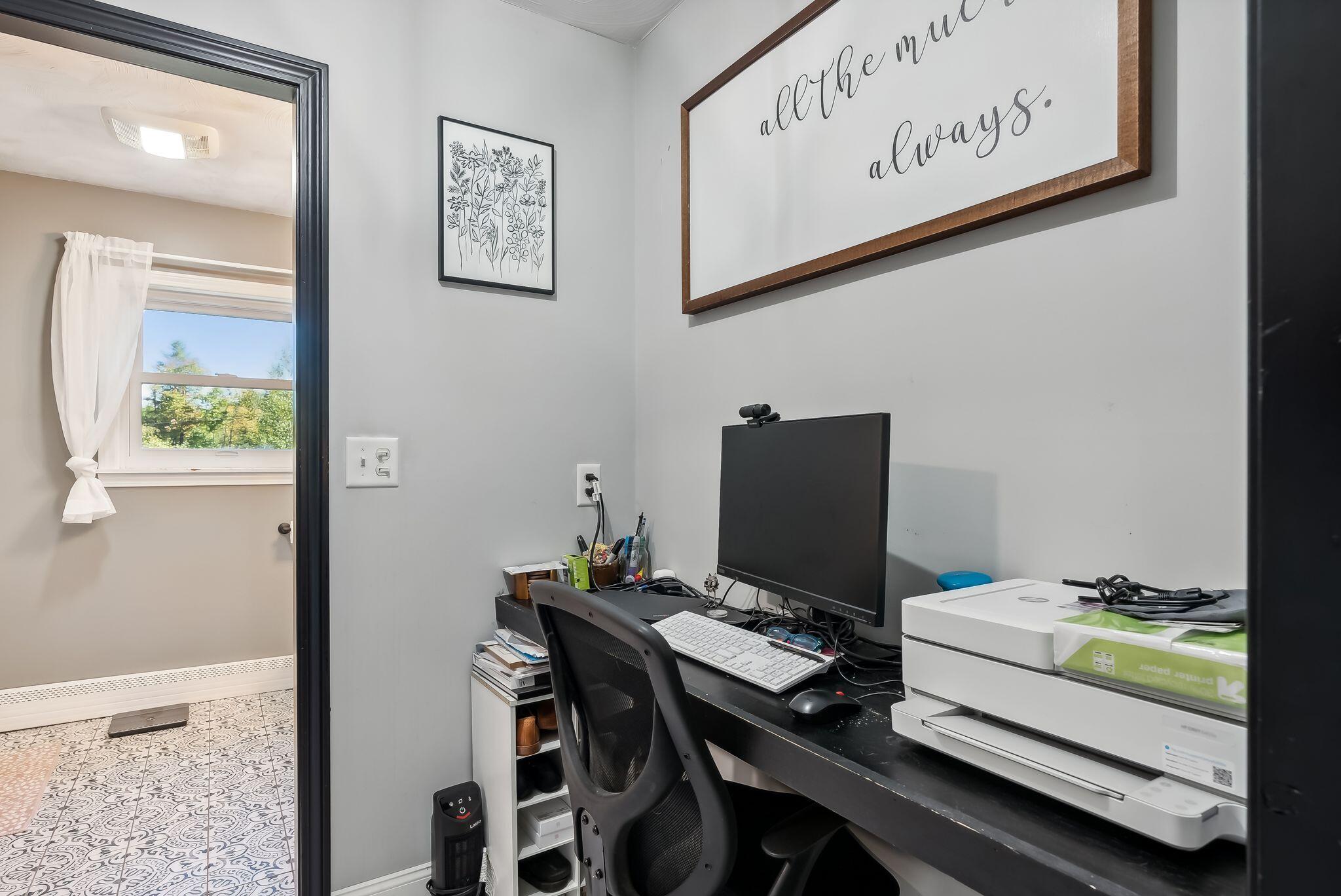 77 Quaker Ridge Road