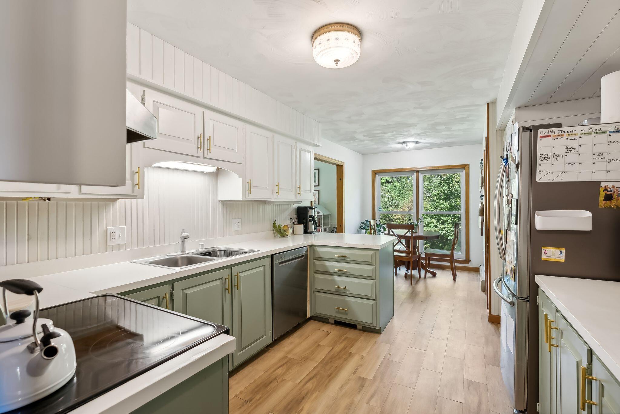 77 Quaker Ridge Road