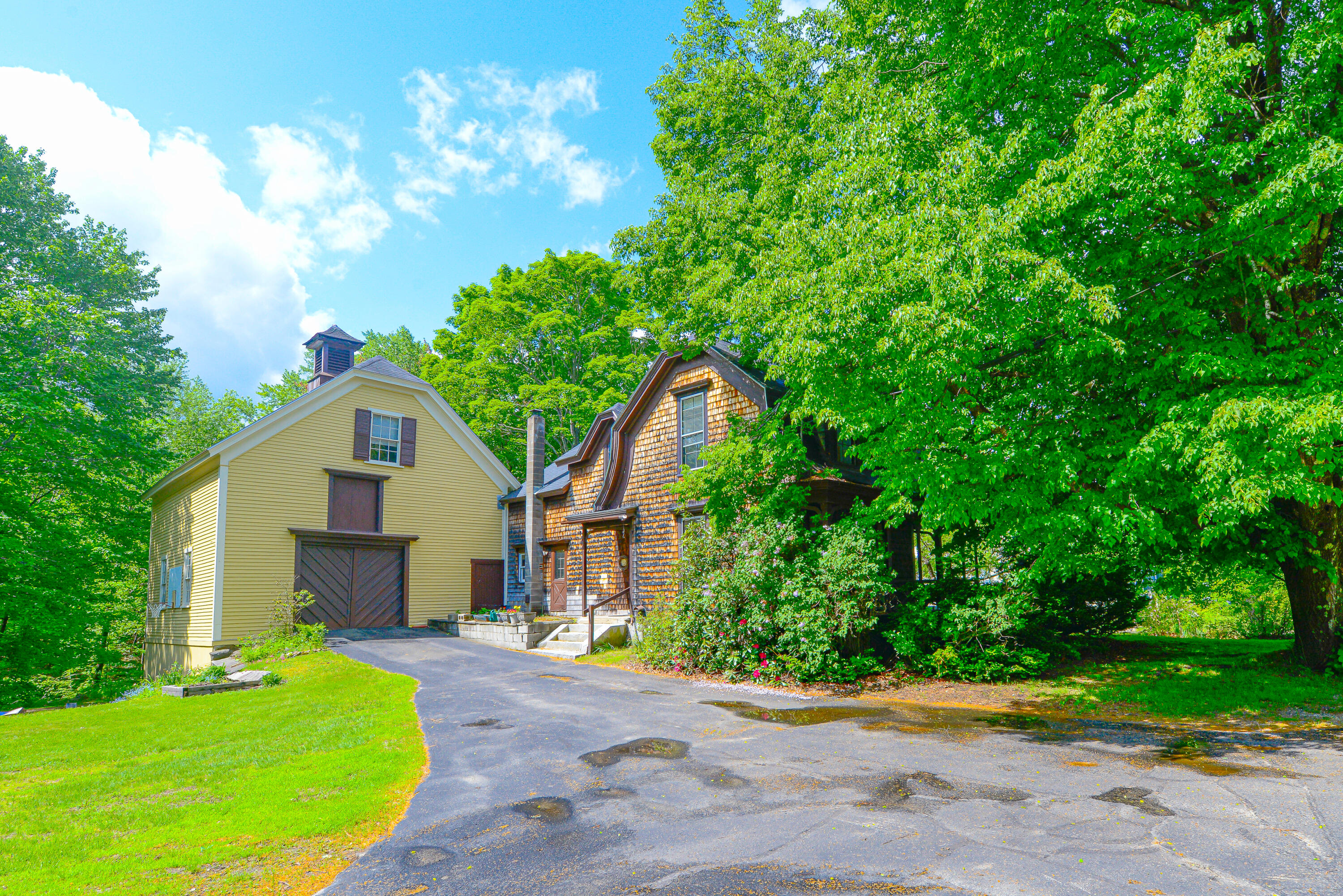 411 Main Street