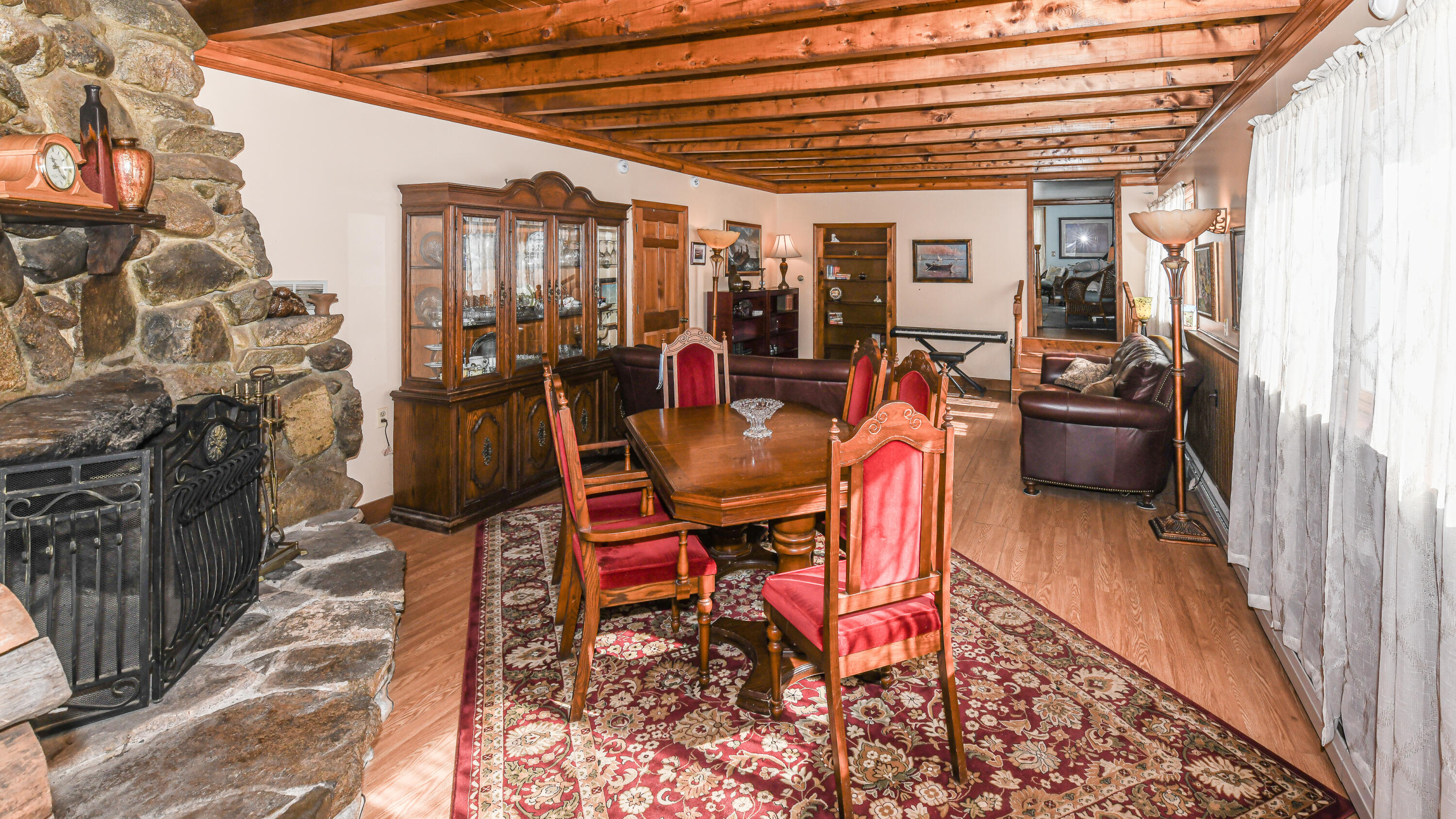 810 Pequawket Trail