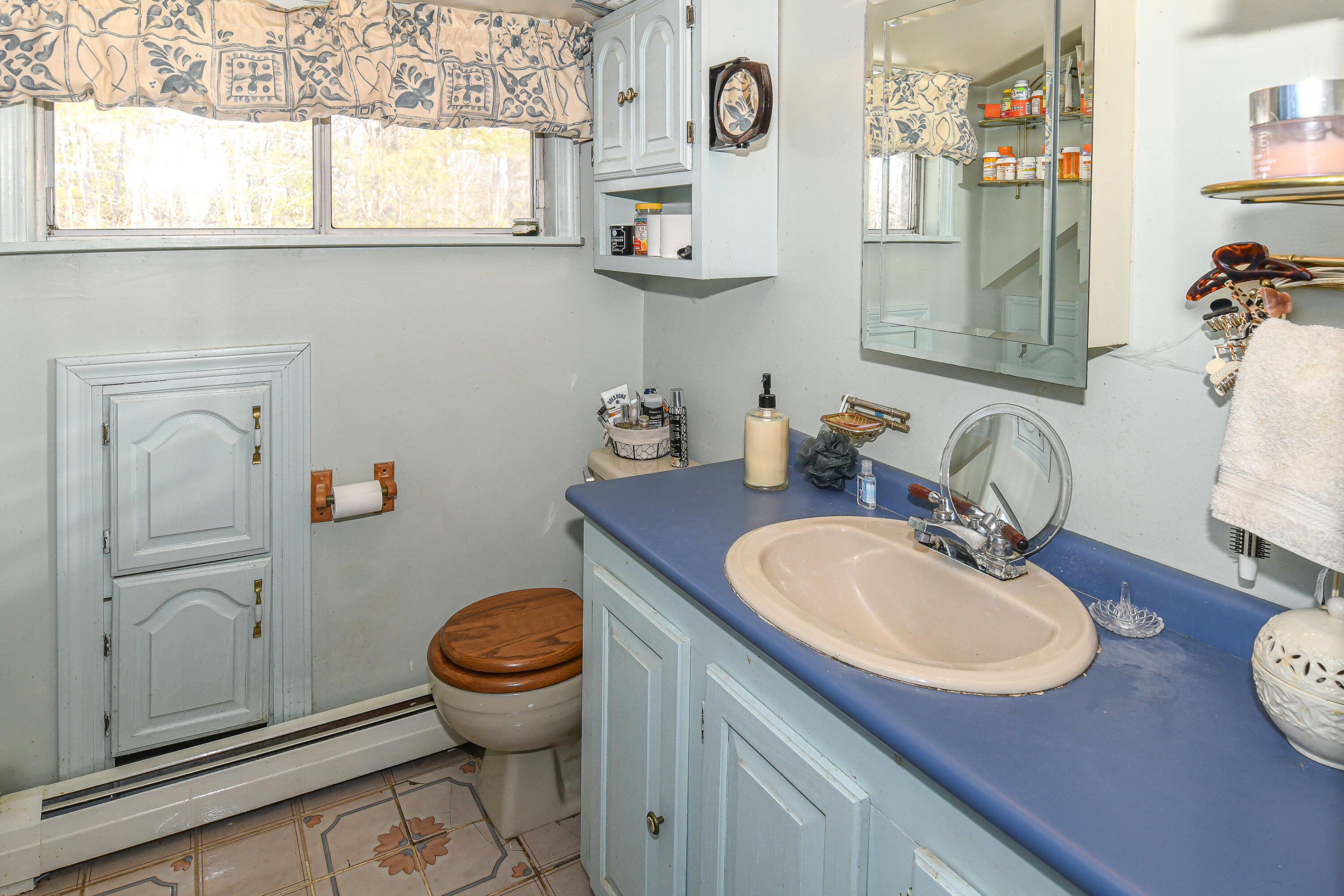 810 Pequawket Trail
