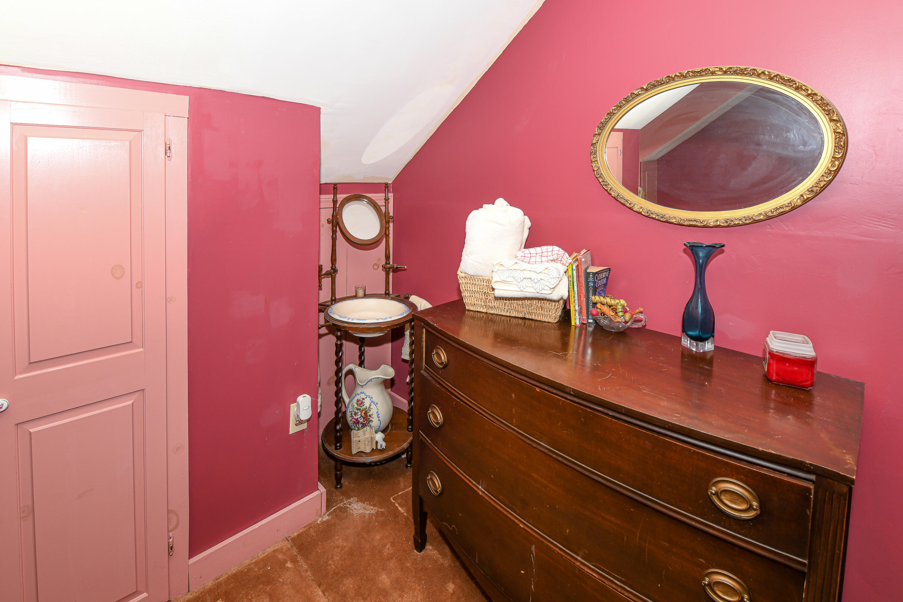 810 Pequawket Trail