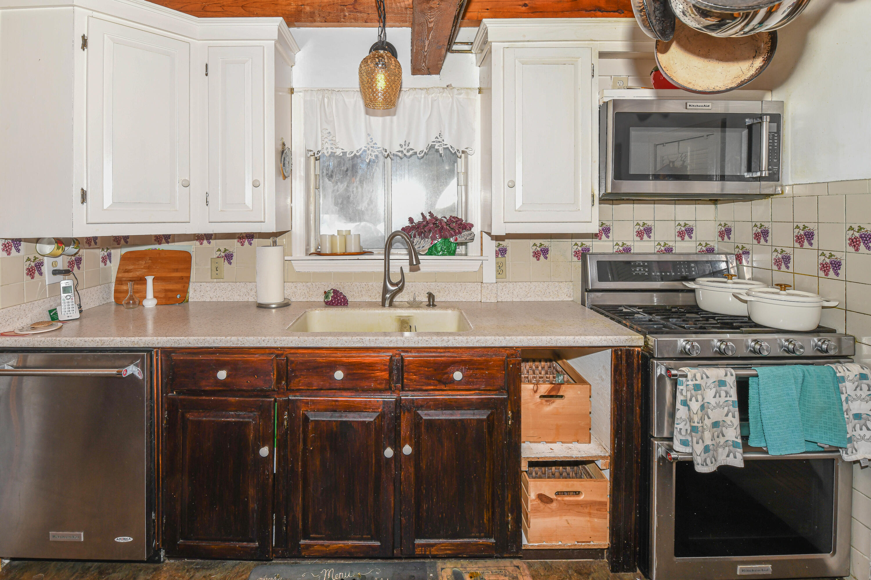 810 Pequawket Trail