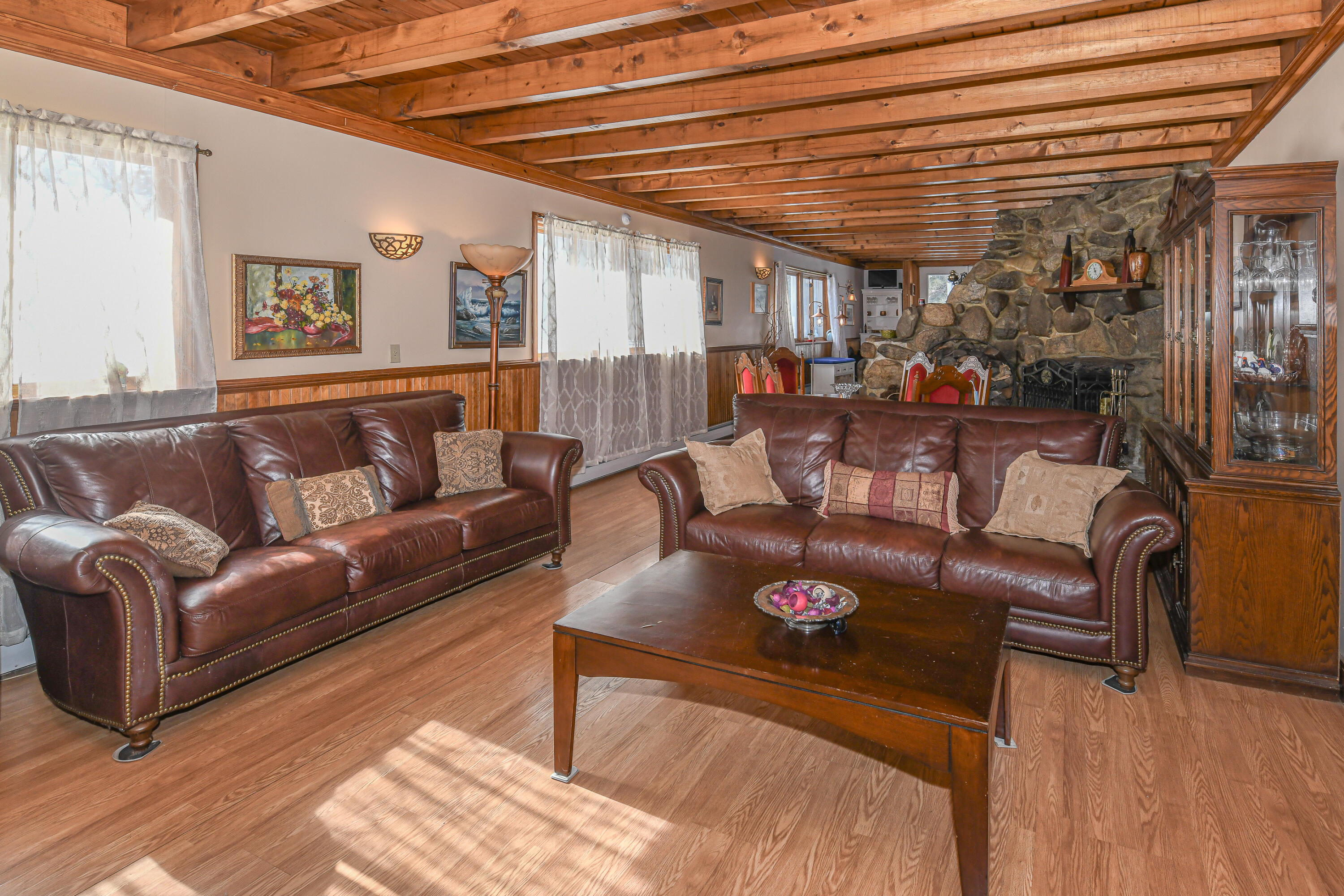 810 Pequawket Trail