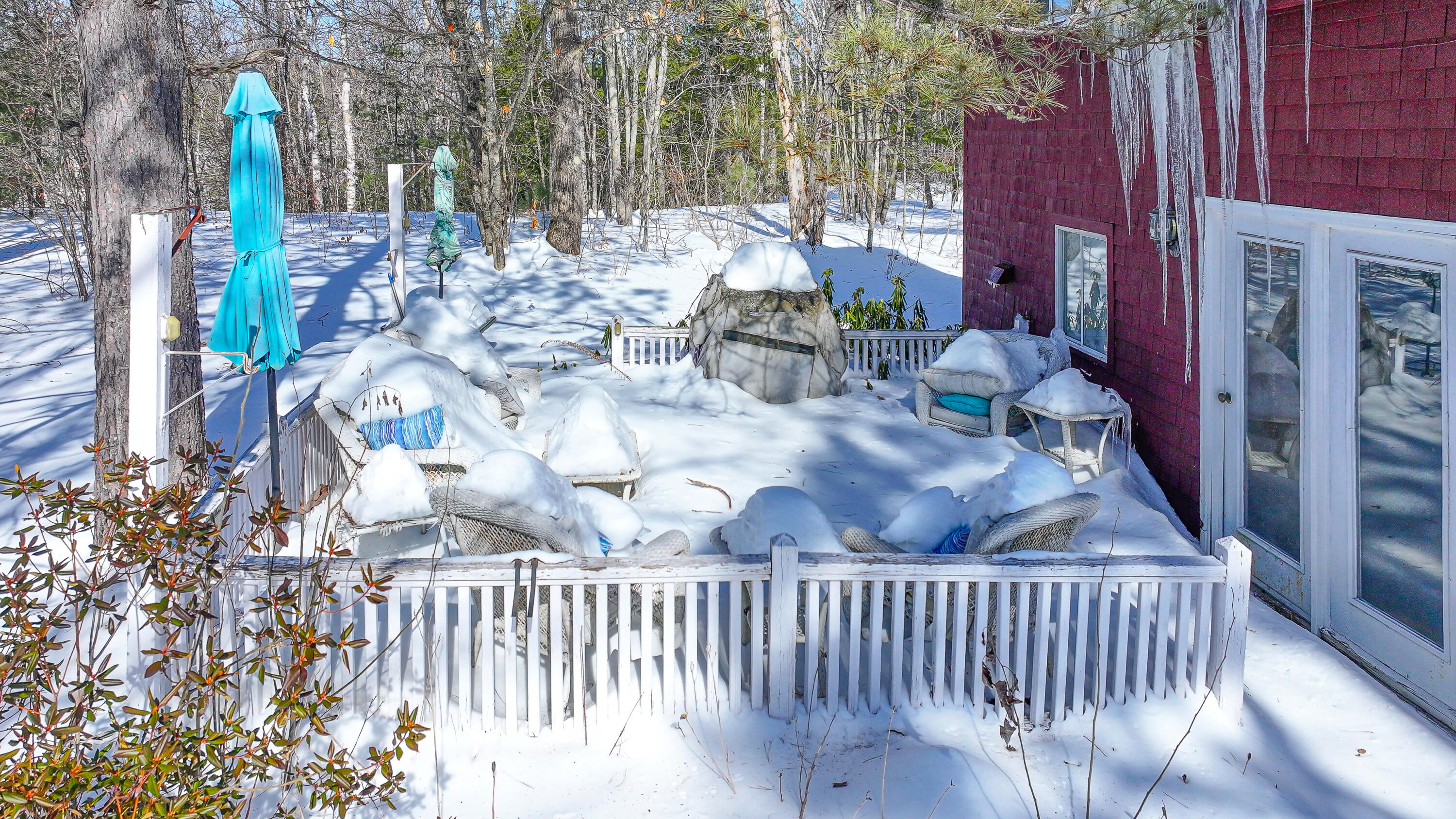 810 Pequawket Trail
