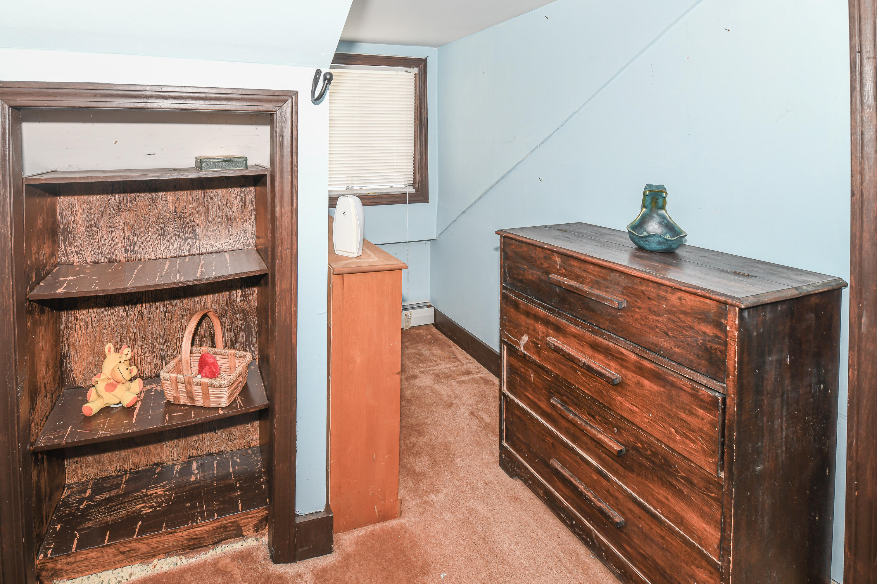 810 Pequawket Trail