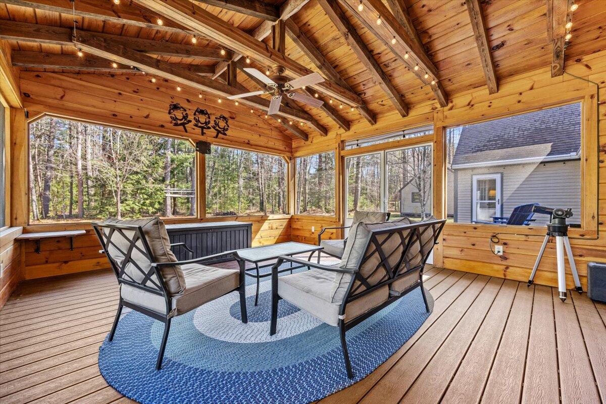 20 Stone Brooke Road