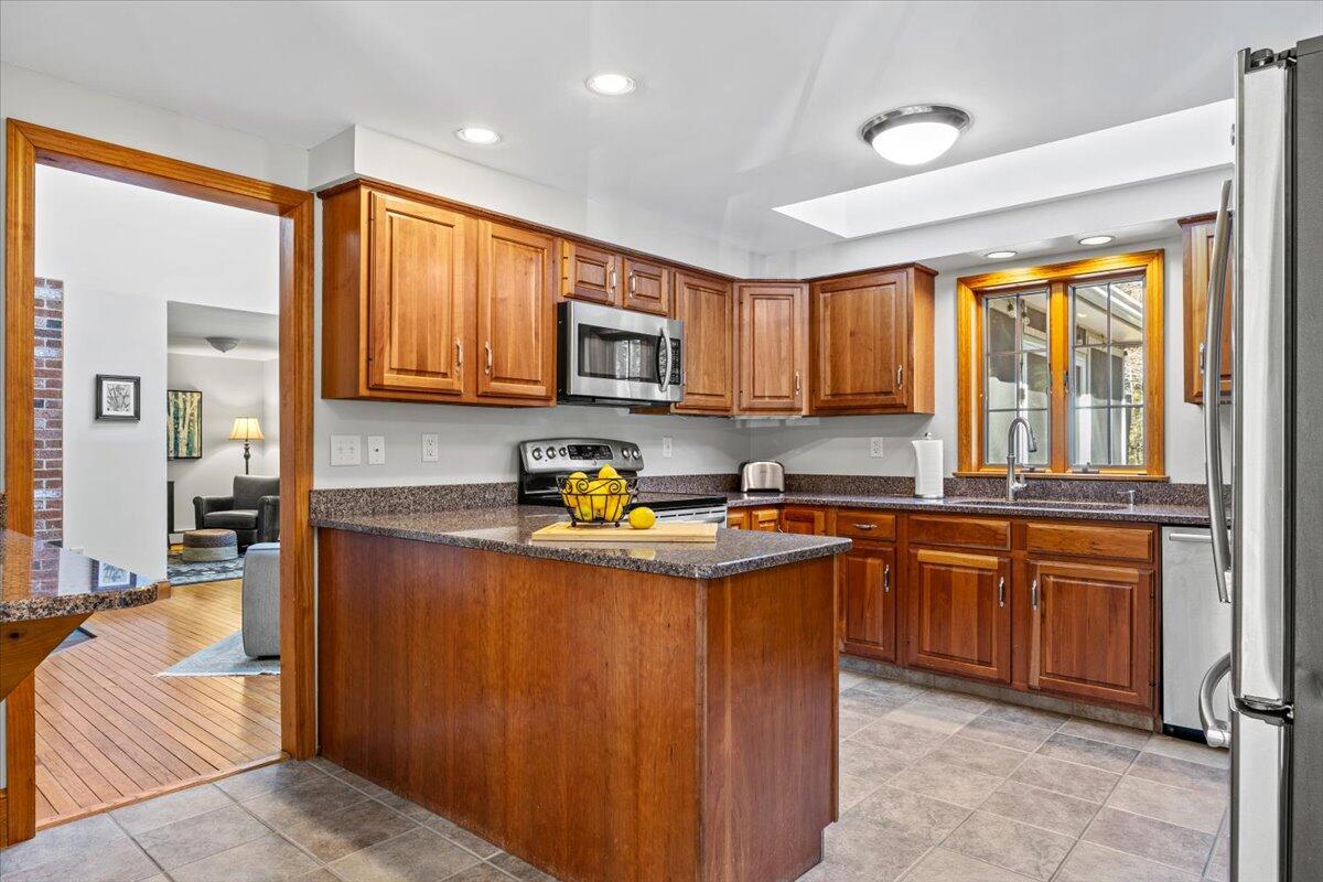 20 Stone Brooke Road