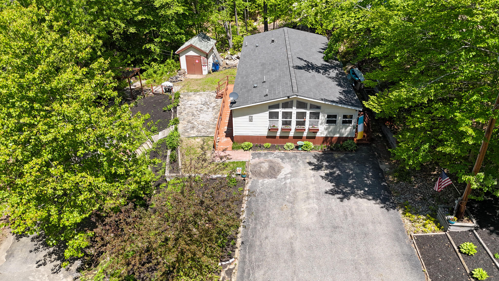 33 Shaw Hill Road