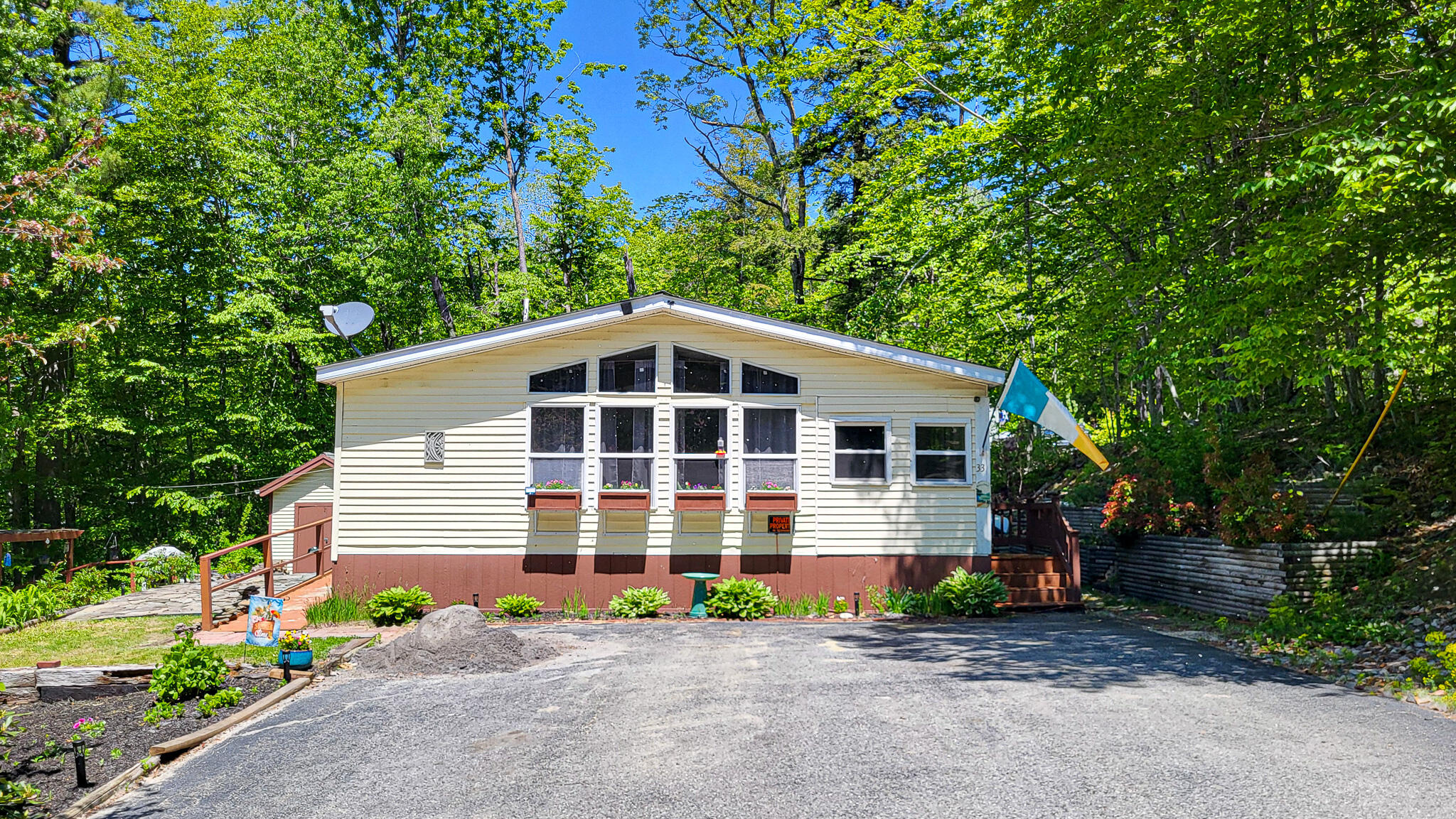 33 Shaw Hill Road