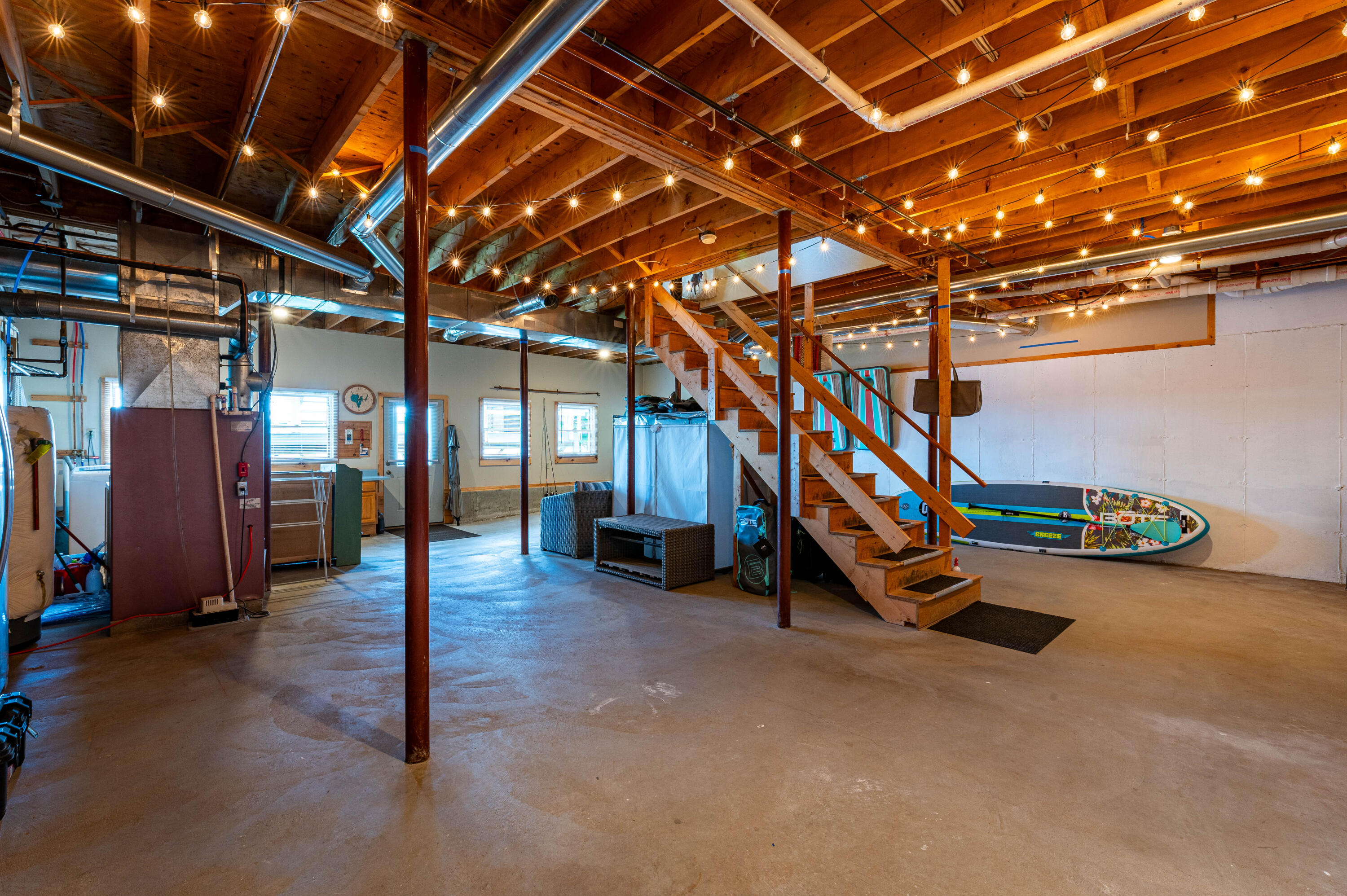 81 Whites Point Road