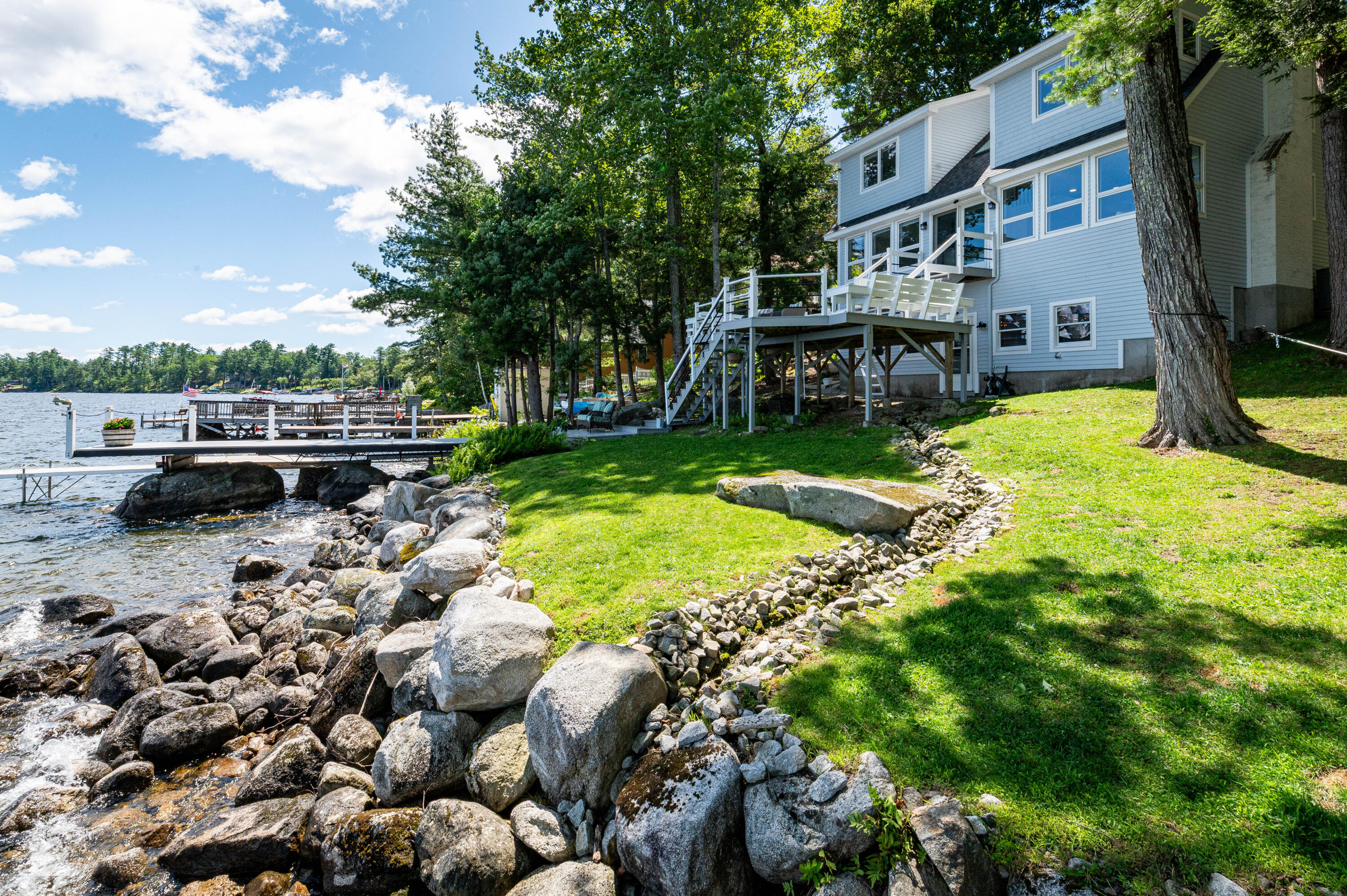 81 Whites Point Road