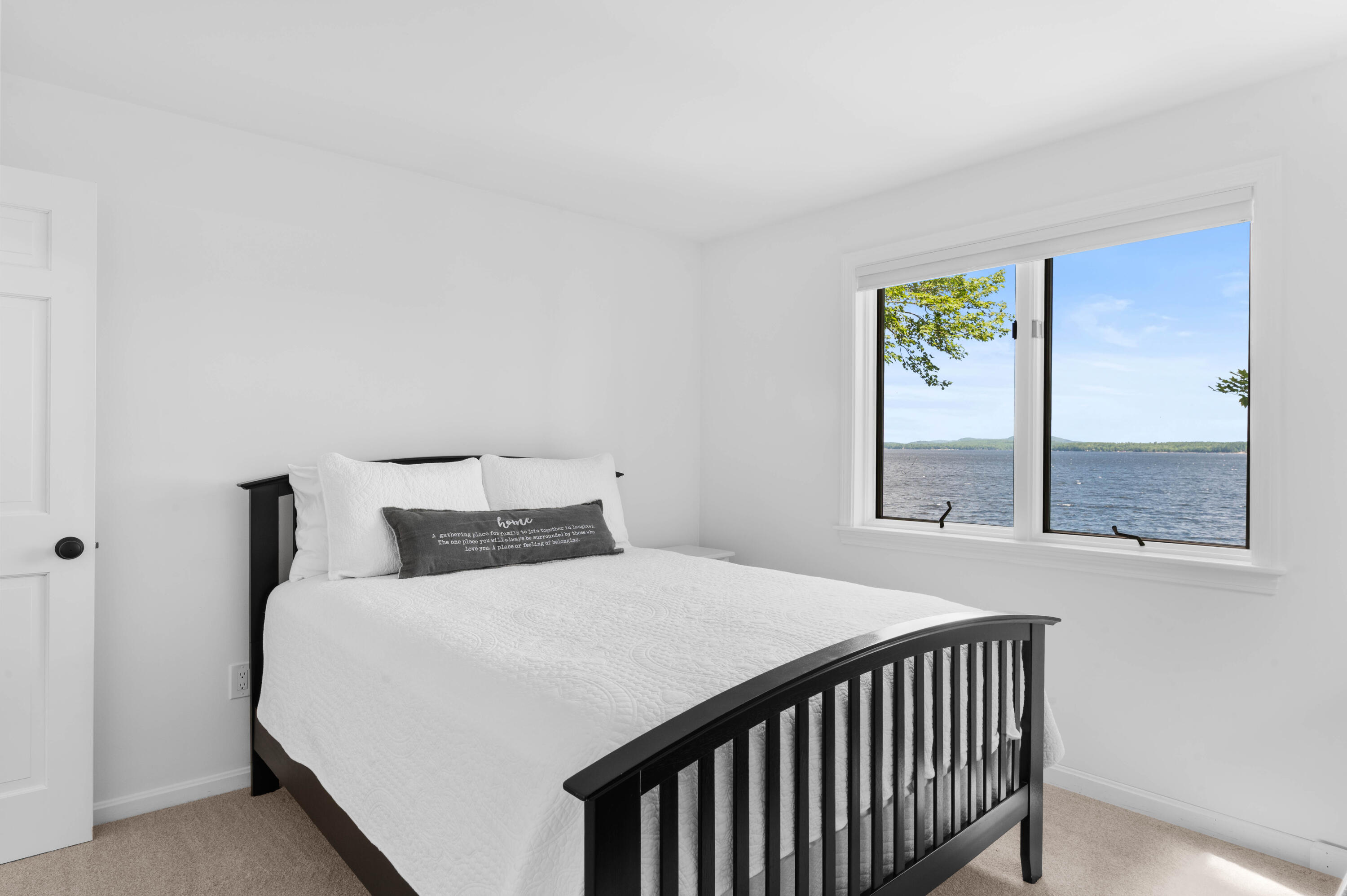 81 Whites Point Road