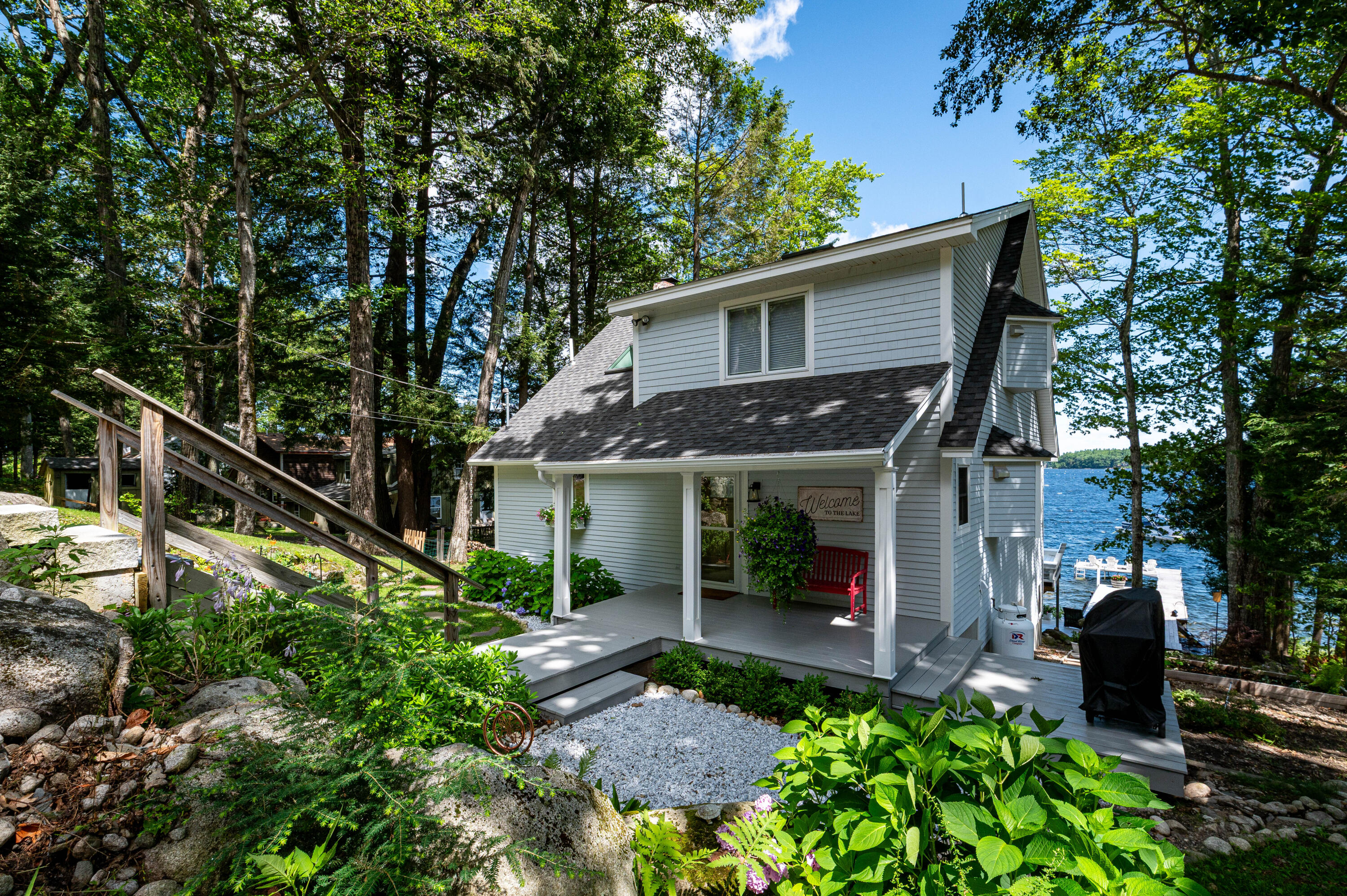 81 Whites Point Road