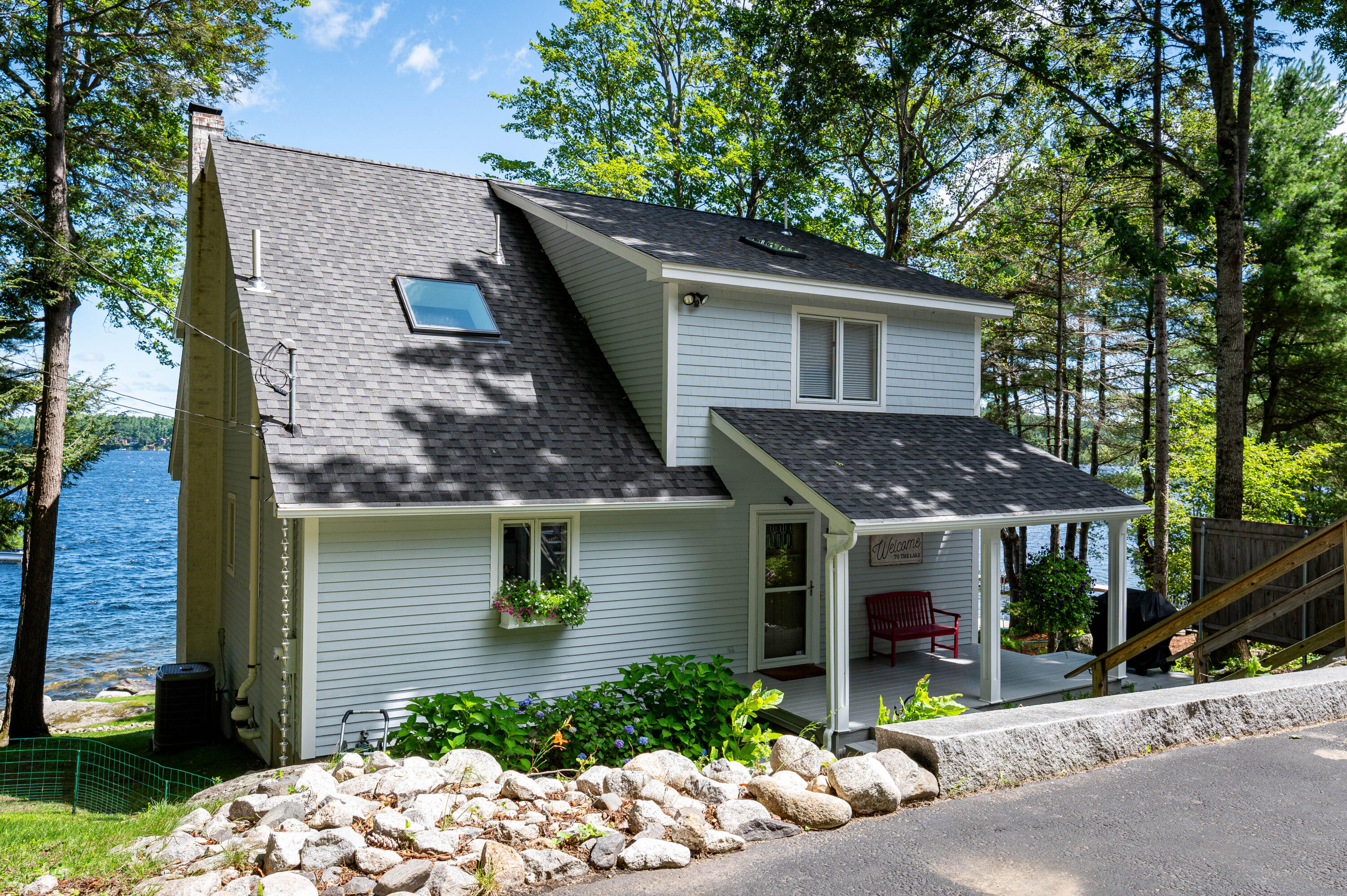 81 Whites Point Road