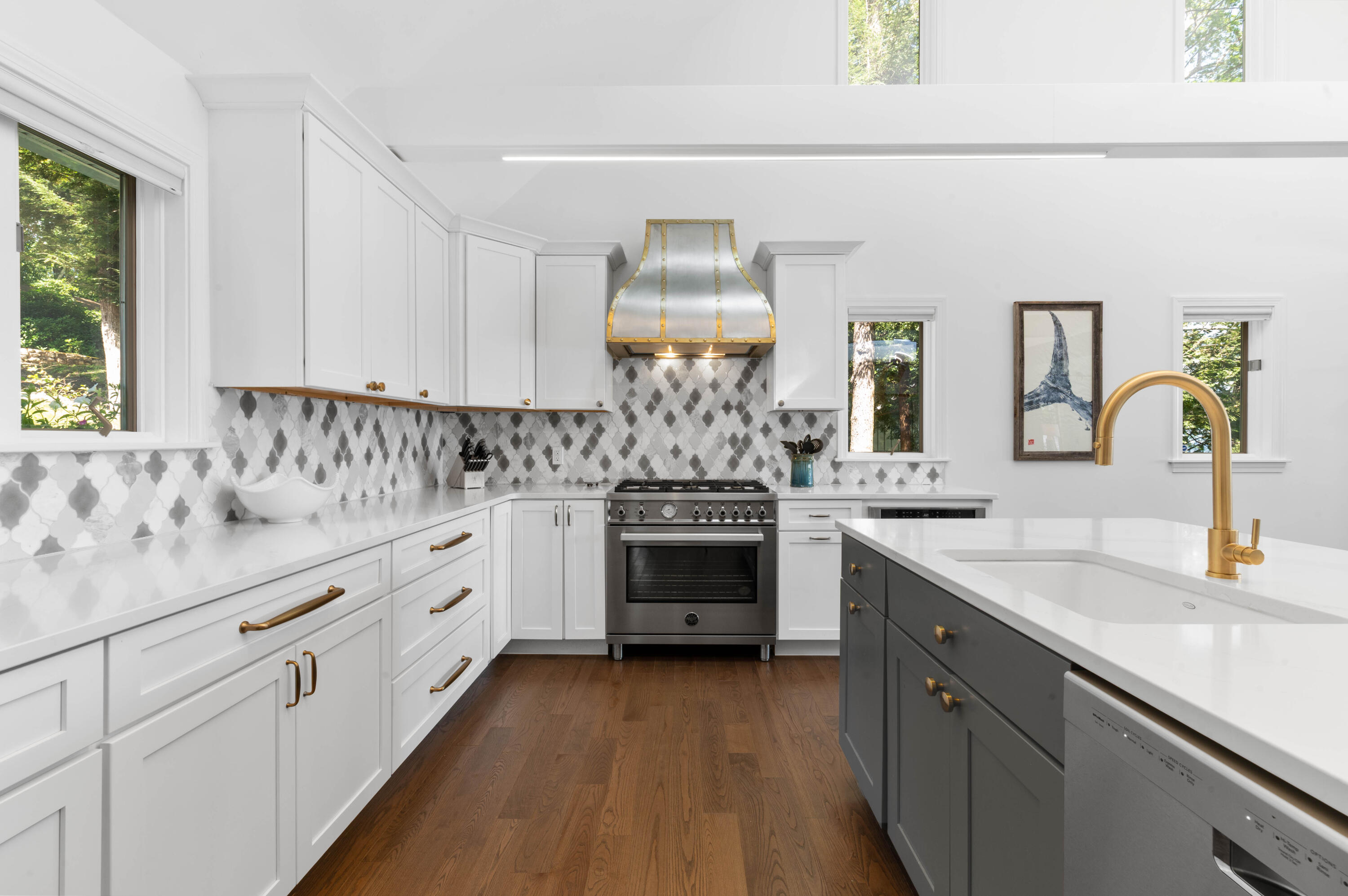 81 Whites Point Road