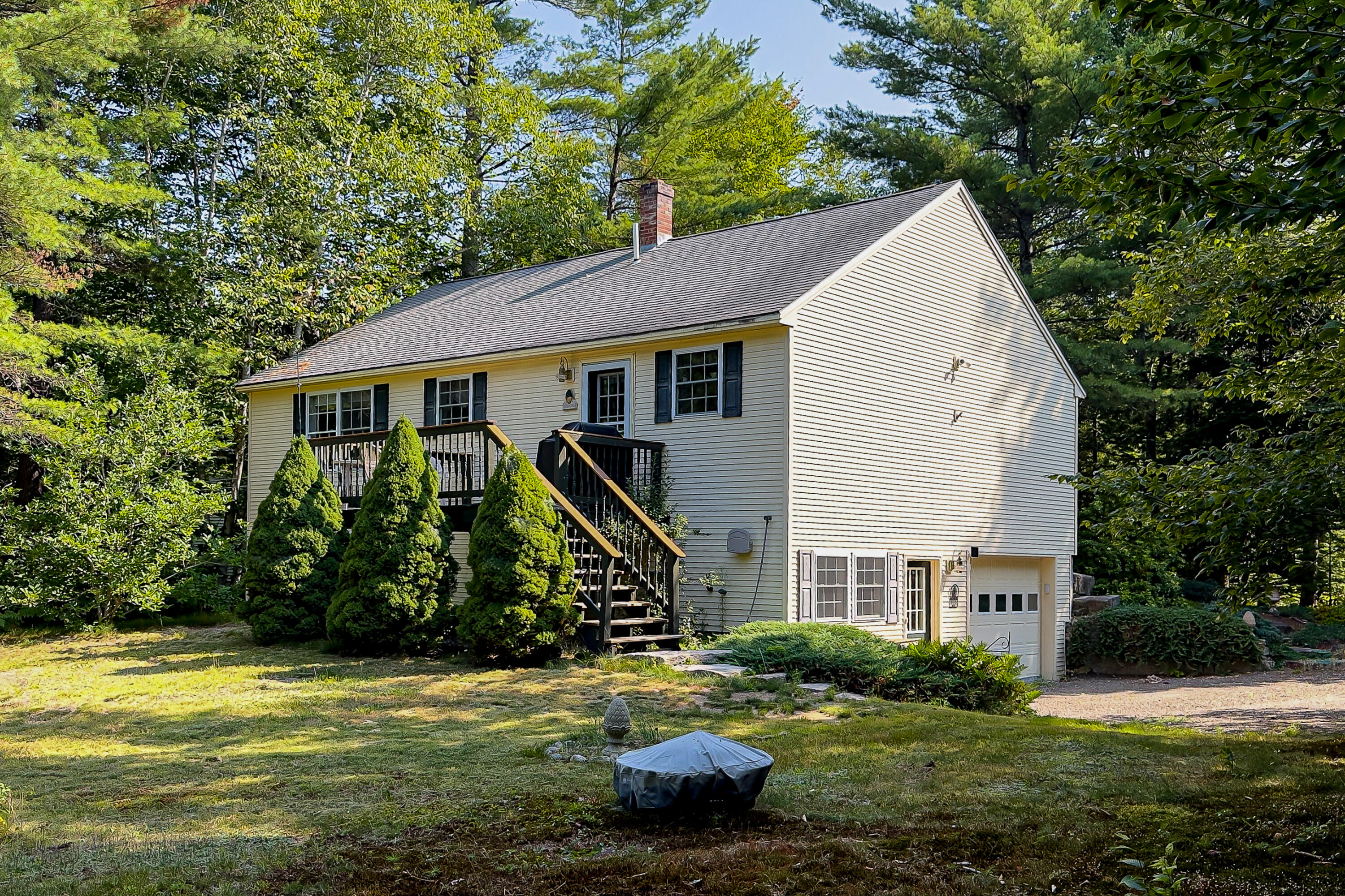27 Stonehedge Drive