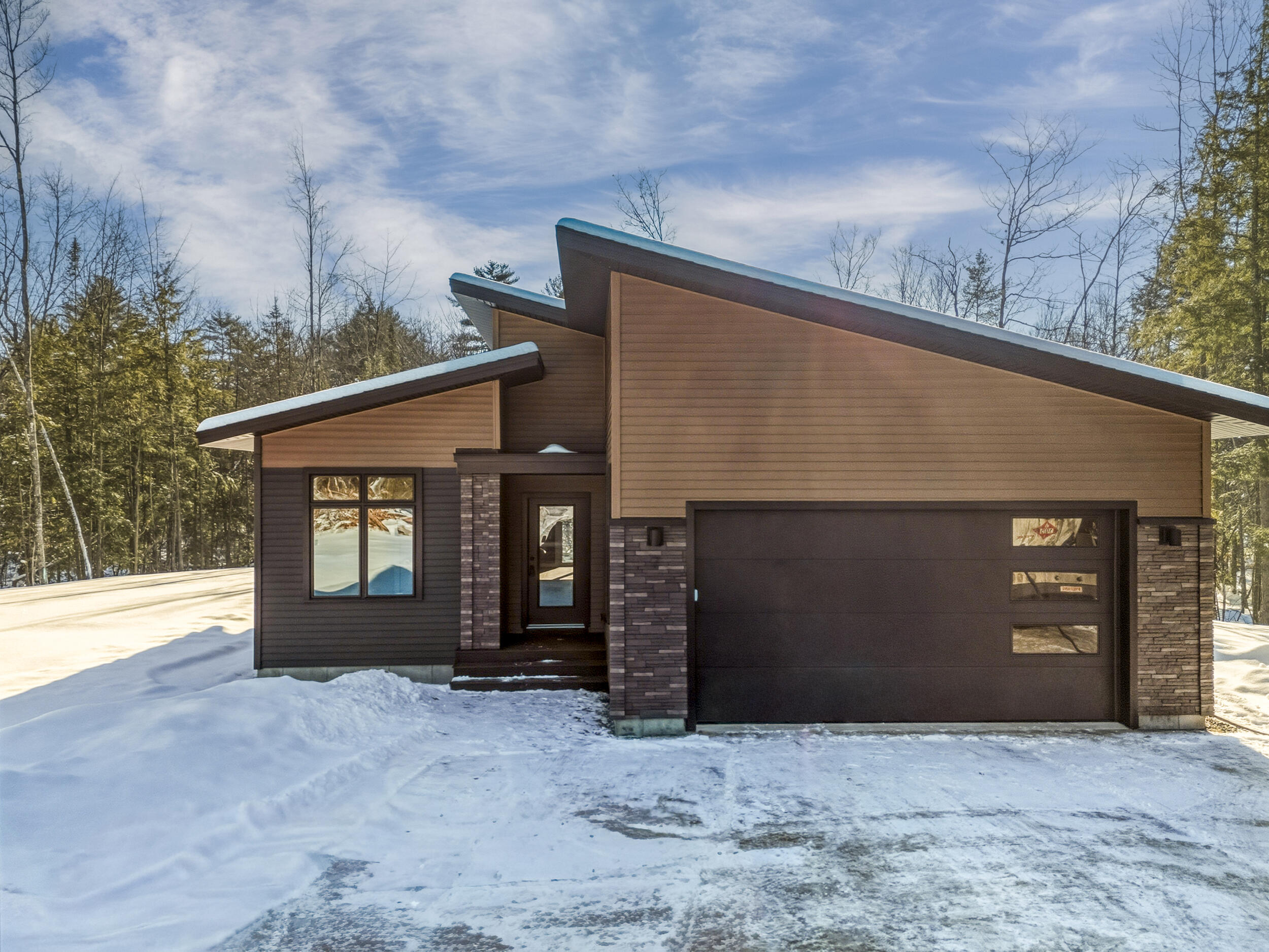 7 Brook Haven Lane