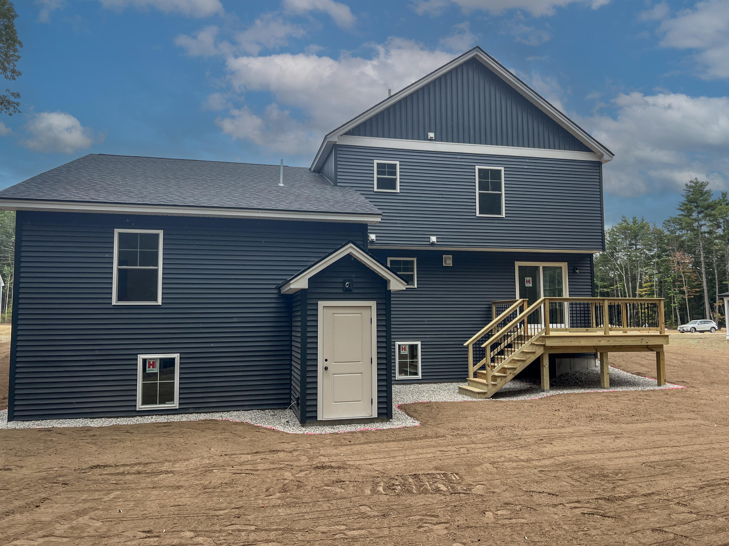6 Stillwater Drive