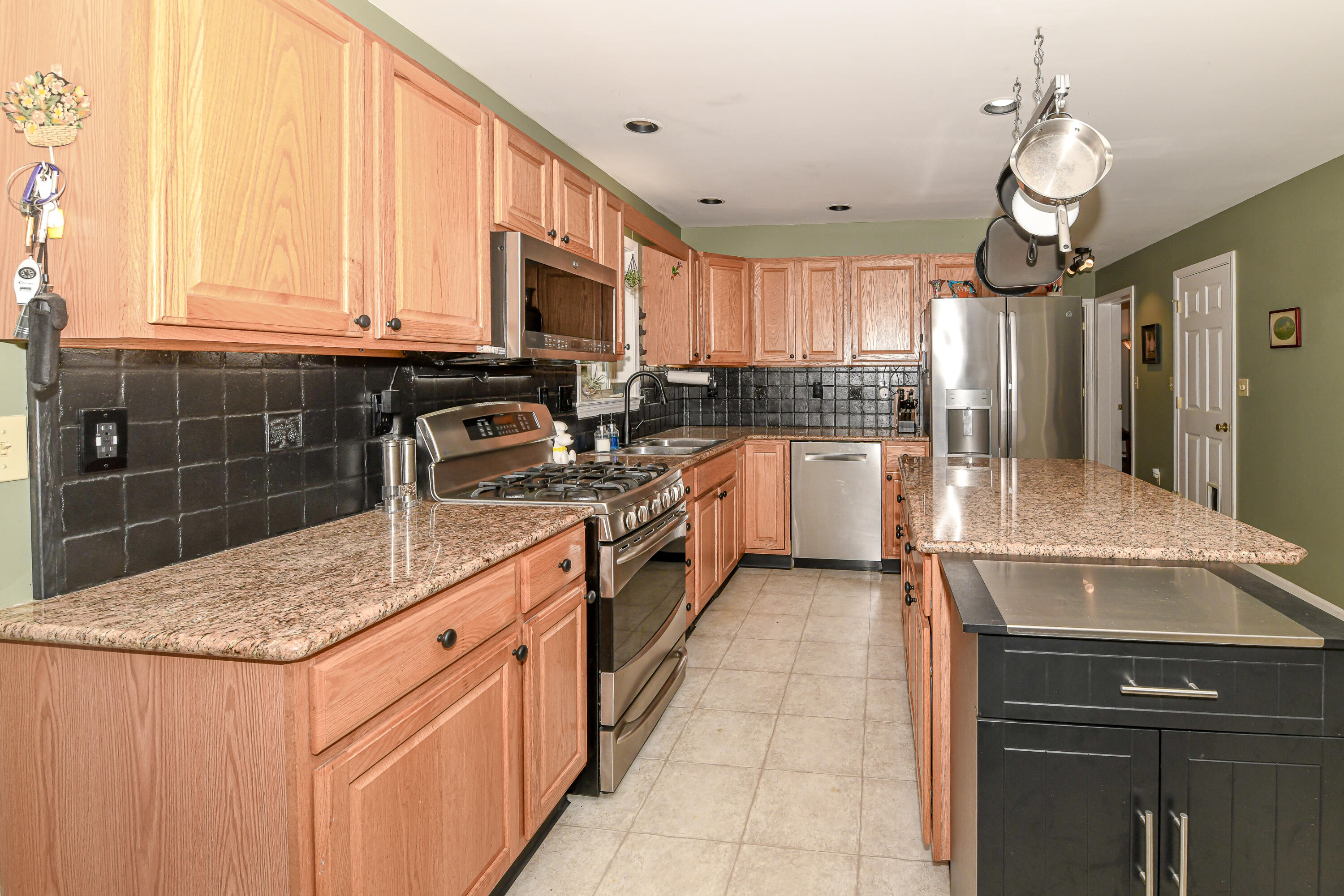 55 Sunnybrook Farm Road