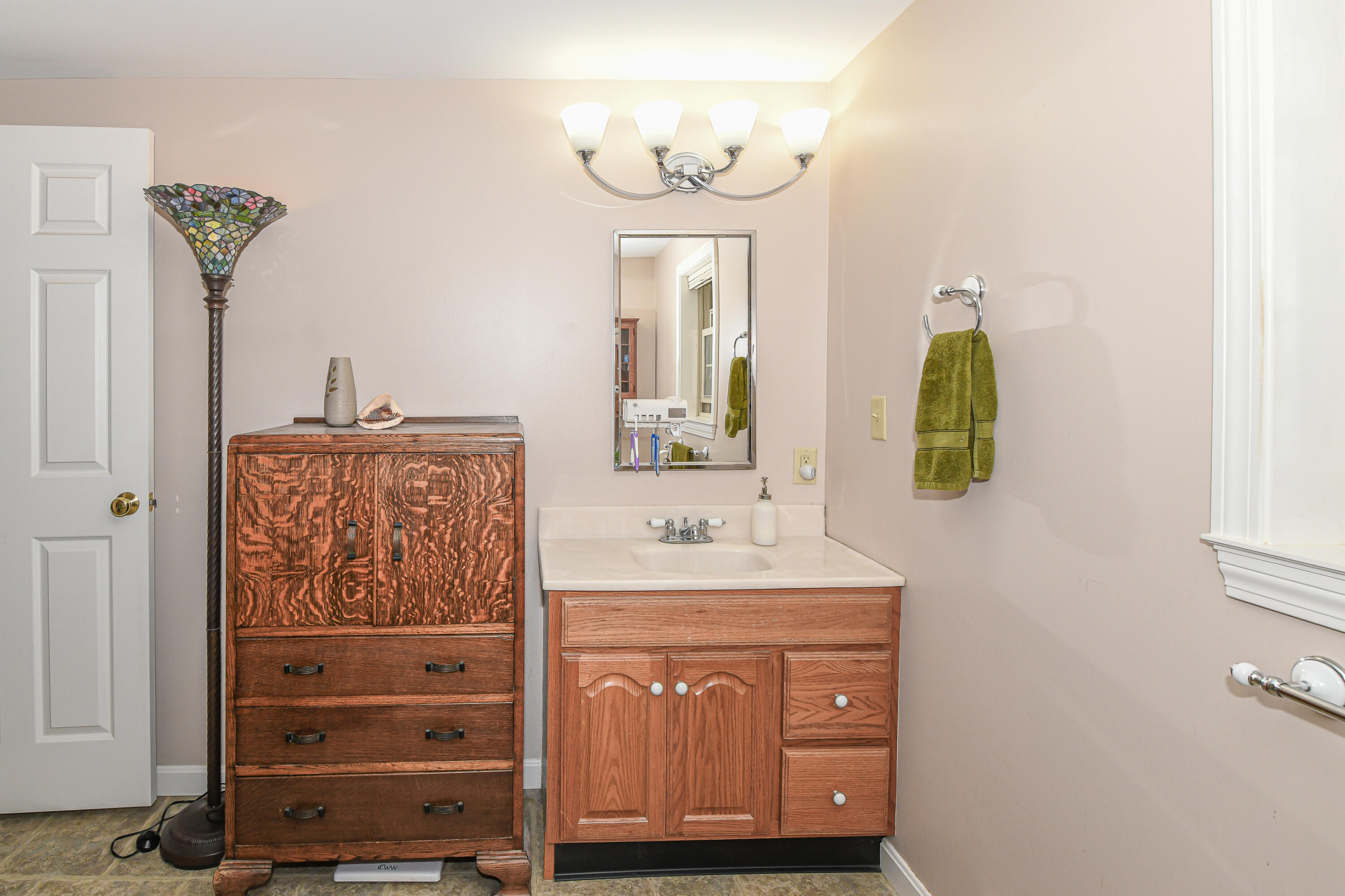 55 Sunnybrook Farm Road