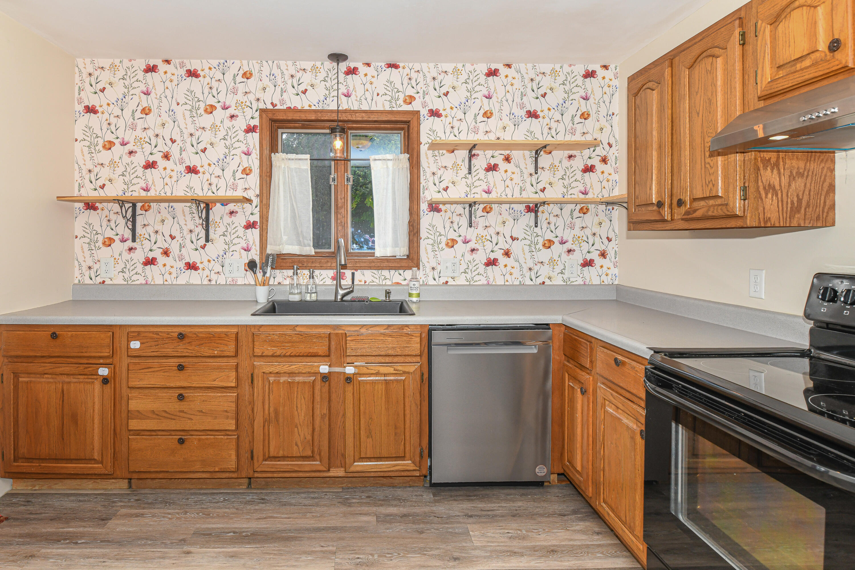112 Thompson Lake Shores Road