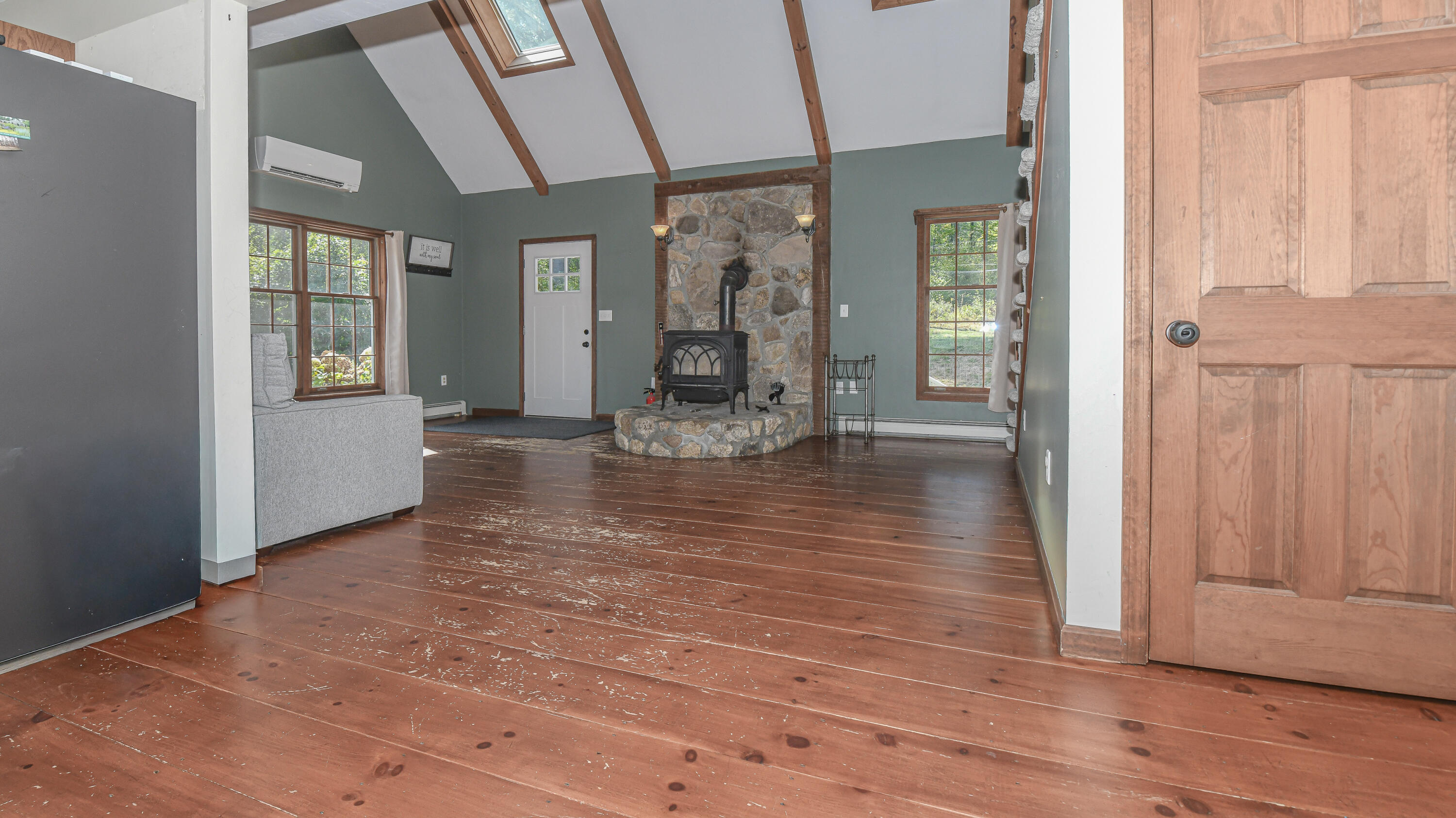 112 Thompson Lake Shores Road