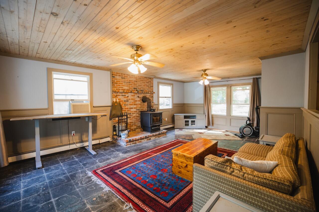 23 Boulder Hill
