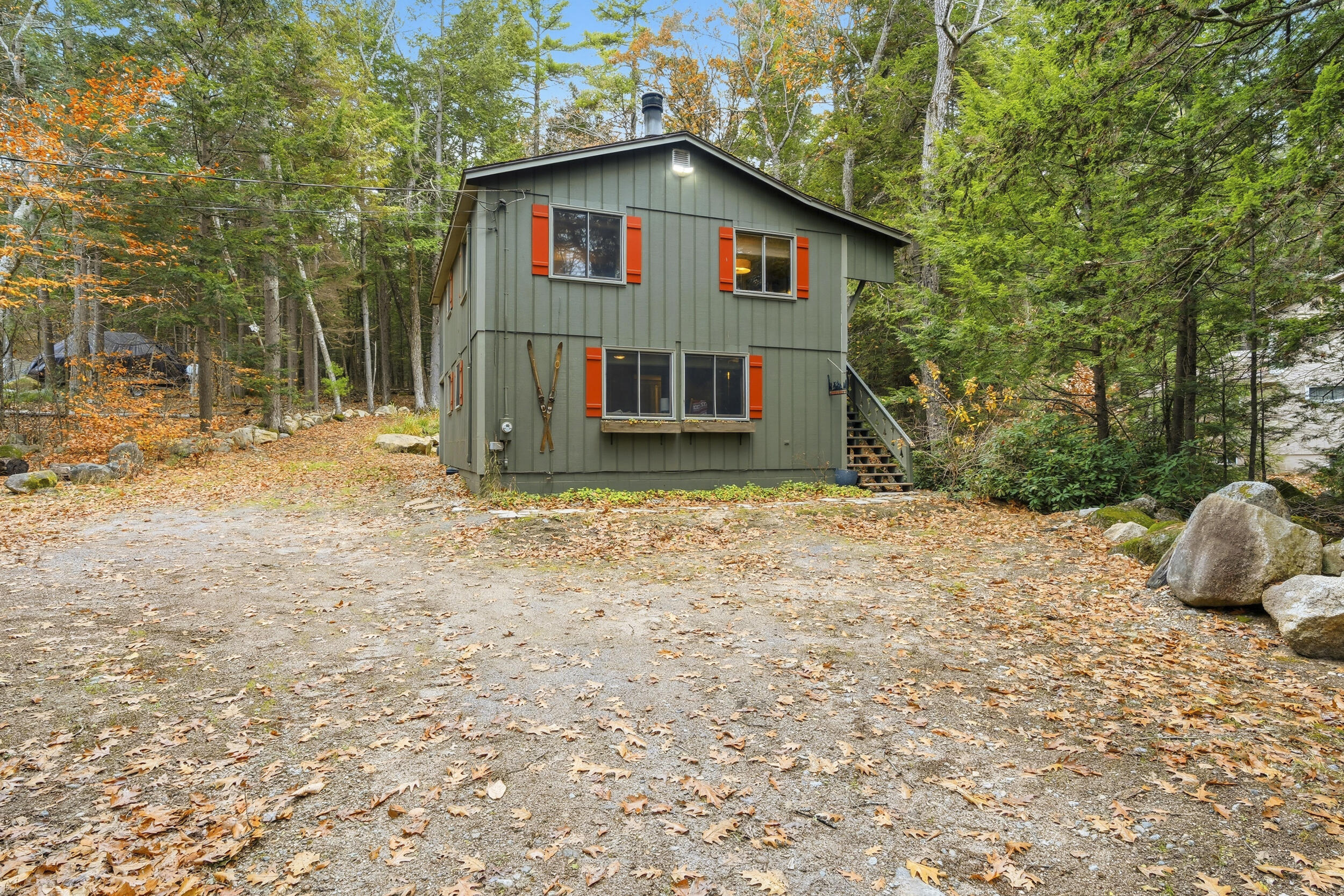 10 N Bay Road