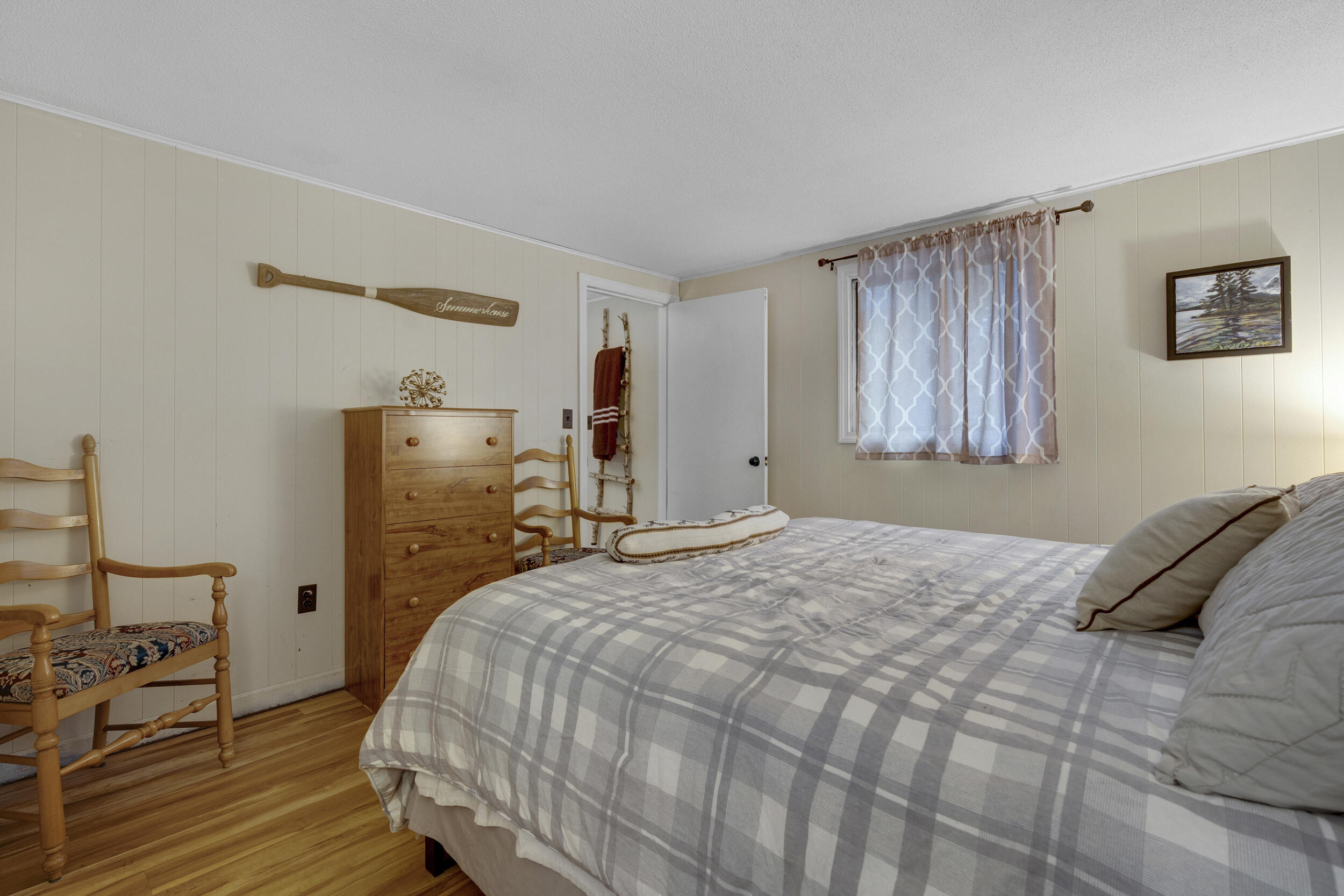 10 N Bay Road