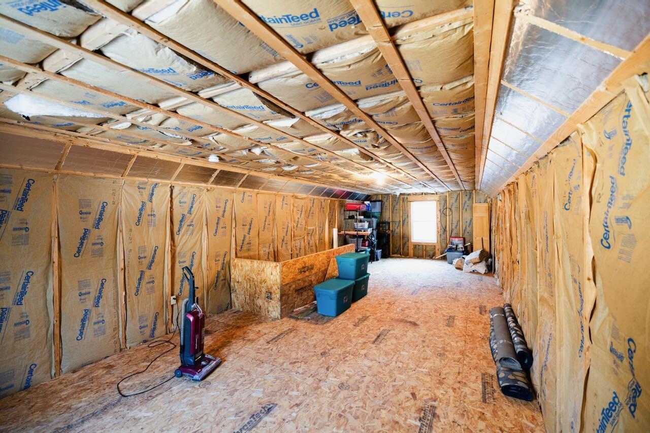 23 Quarterhorse Drive