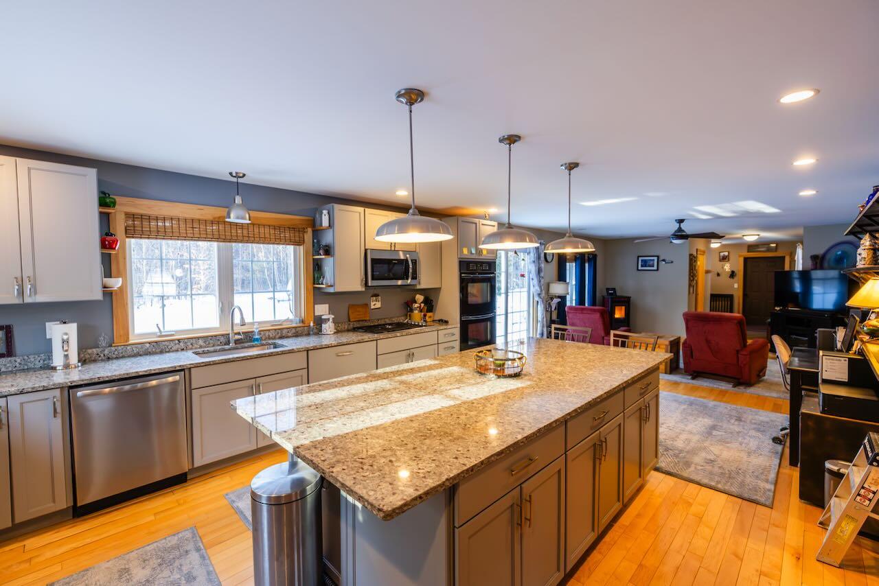 23 Quarterhorse Drive