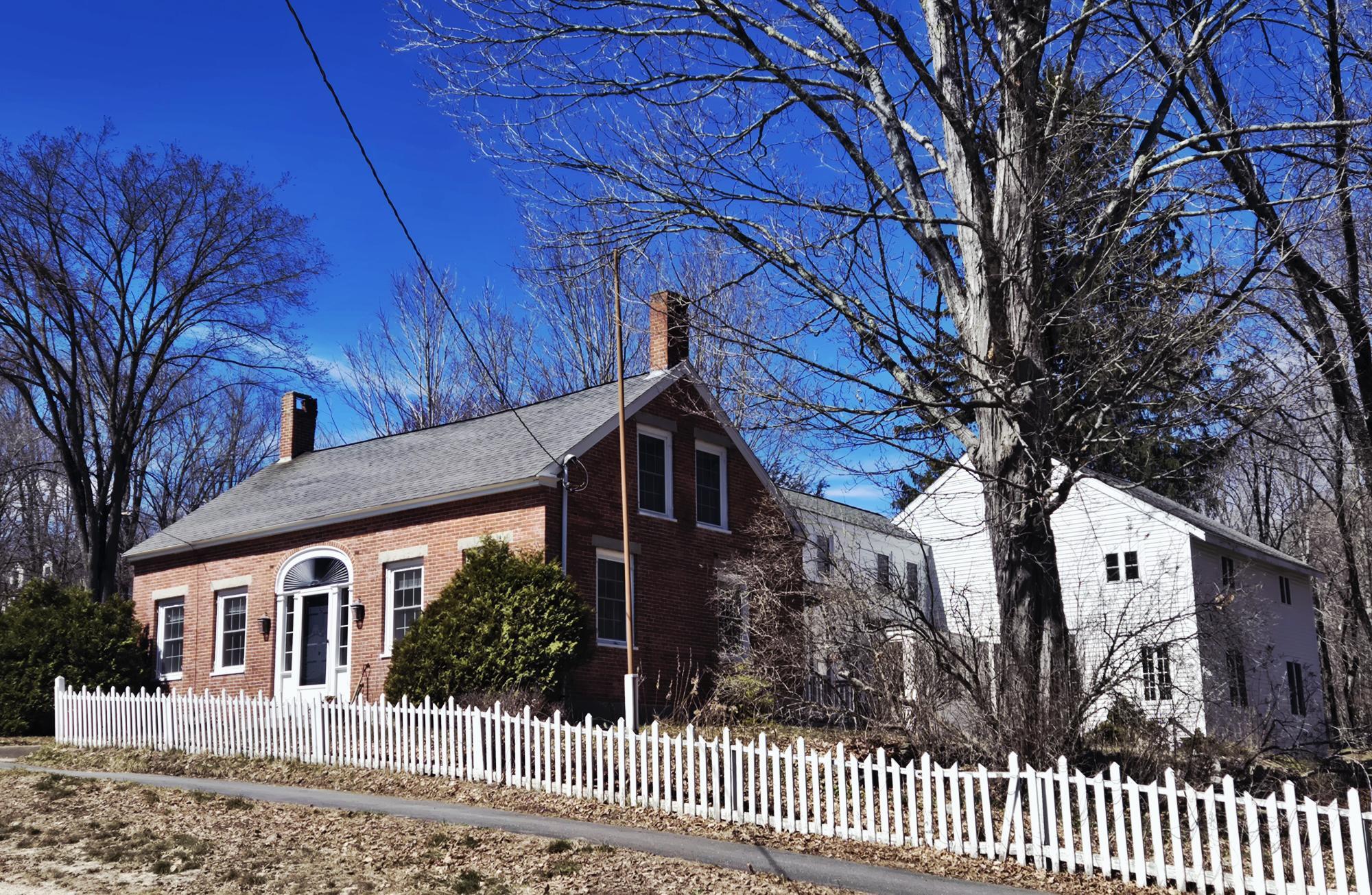 8 Wyonegonic Road